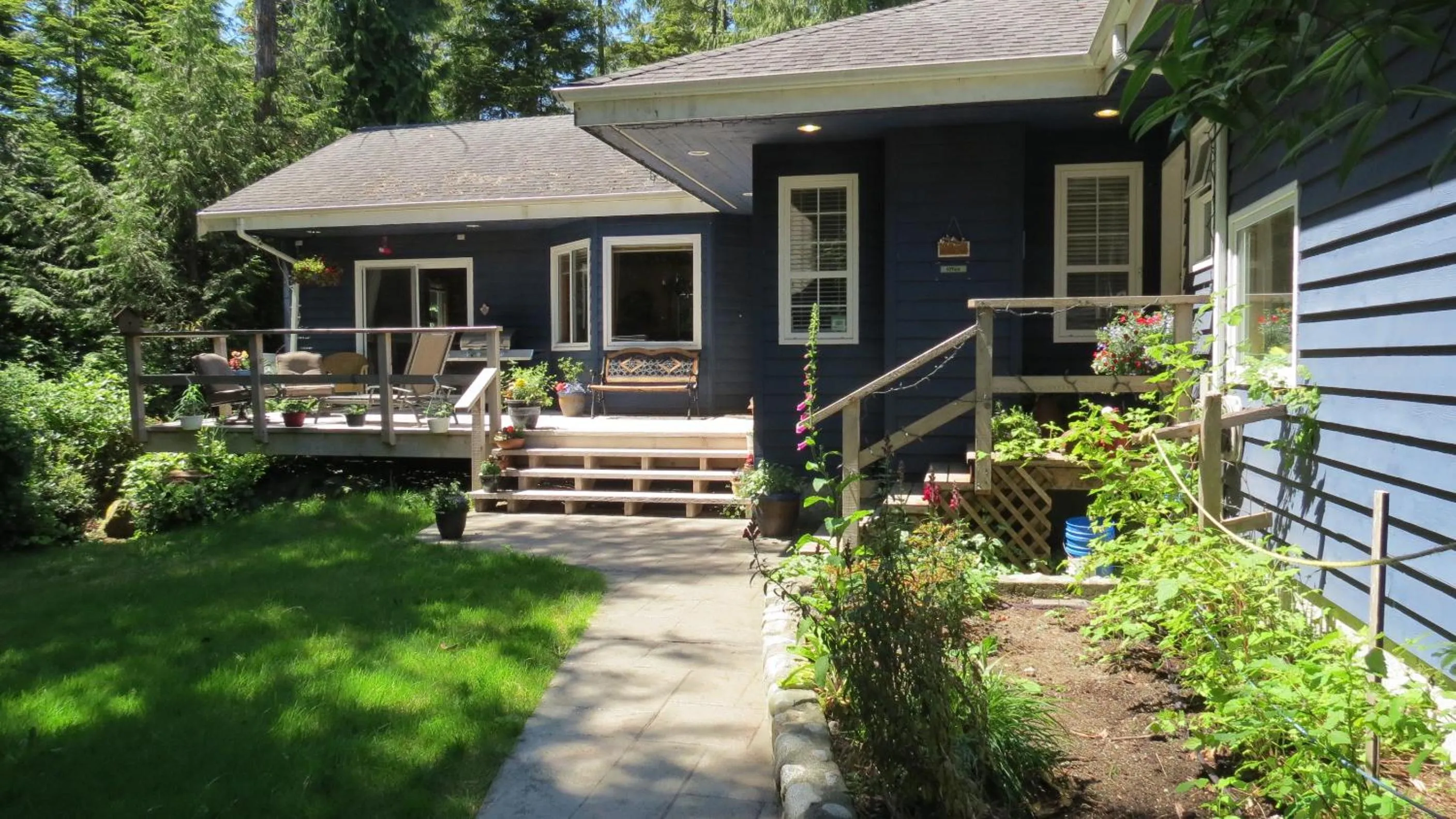 Lobby or reception in Cobble Wood and Bird Sanctuary Guest Houses