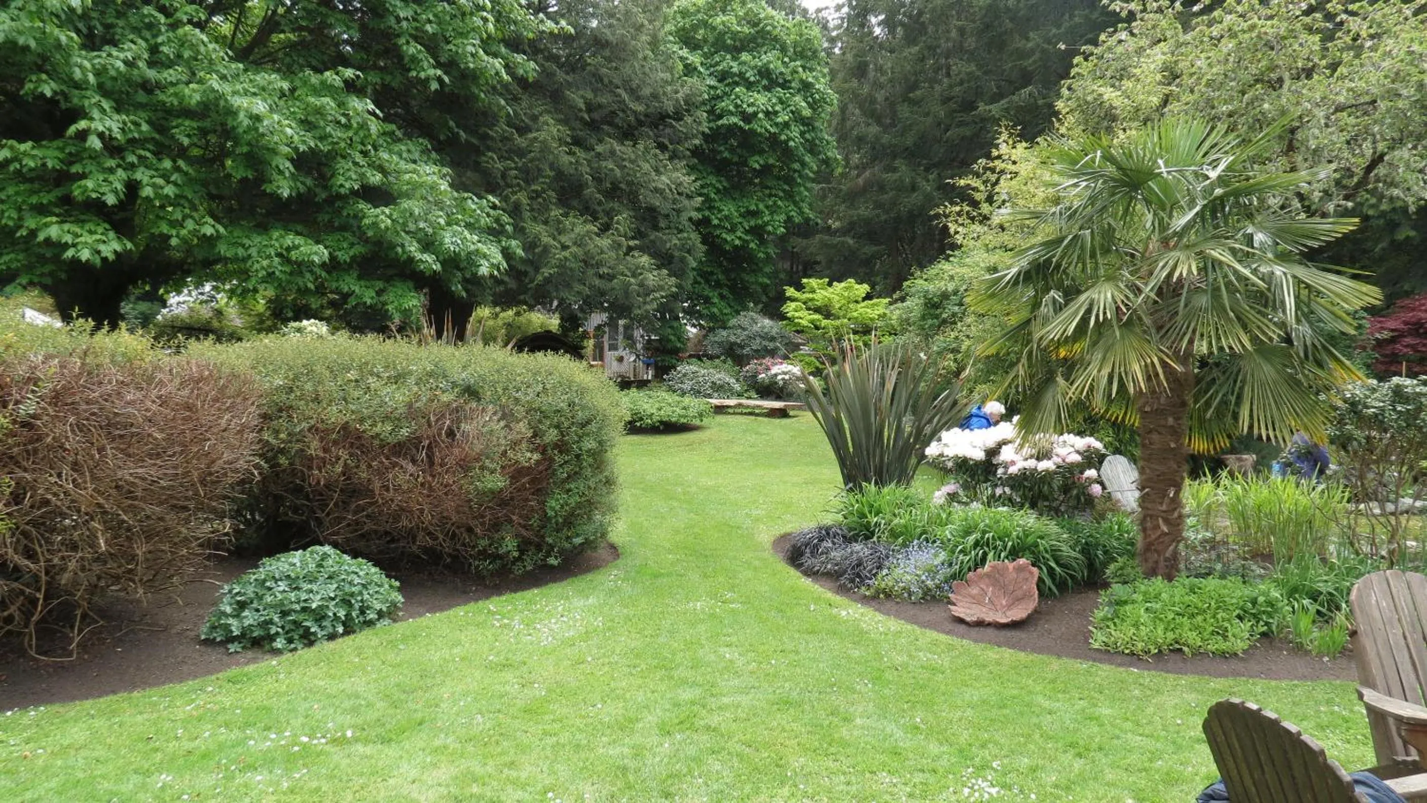 Off site in Cobble Wood and Bird Sanctuary Guest Houses