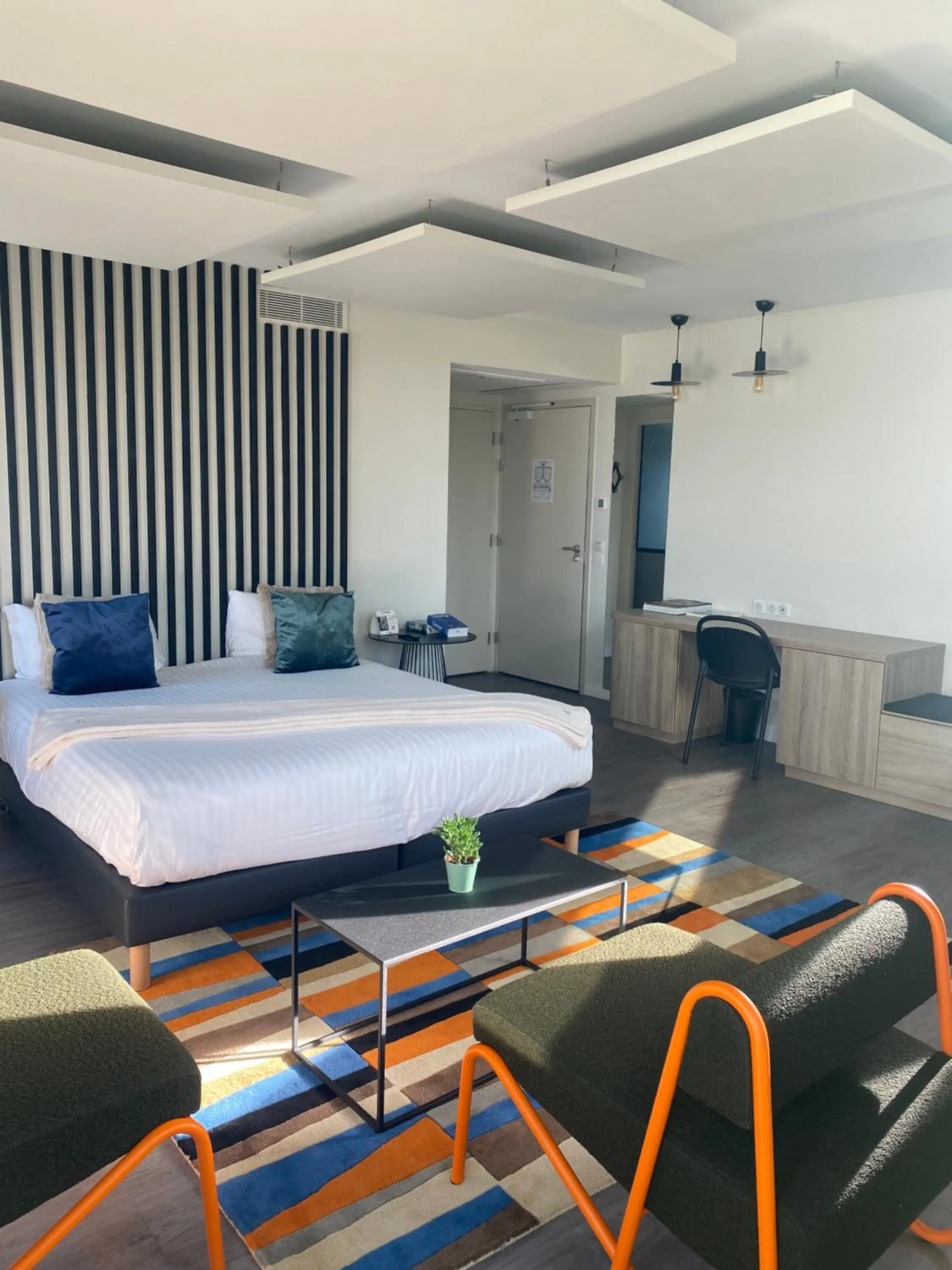 The Originals Boutique, Hôtel Maison Montmartre Paris Les Puces