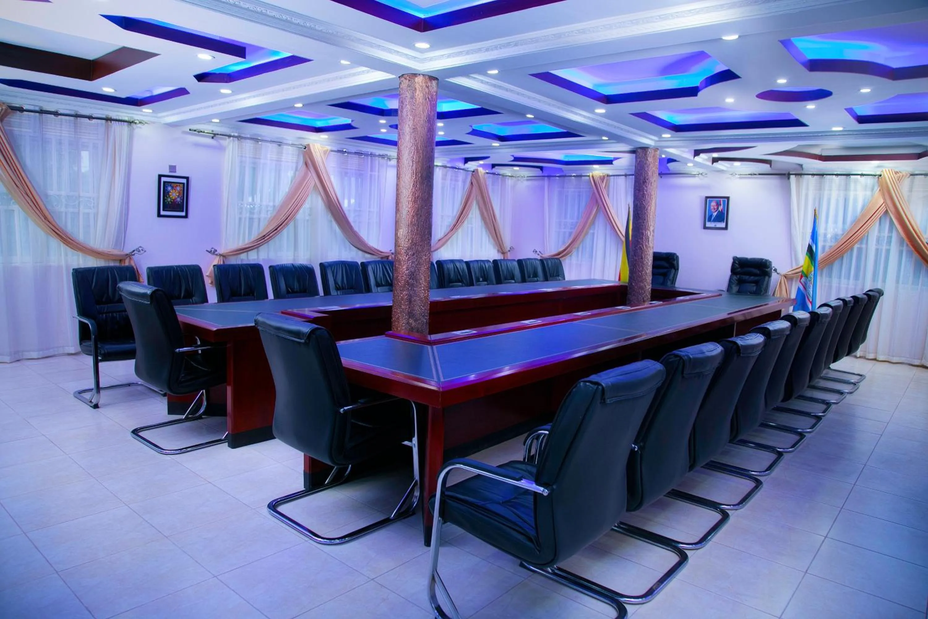 Business facilities in Red Sox Hotel Ltd