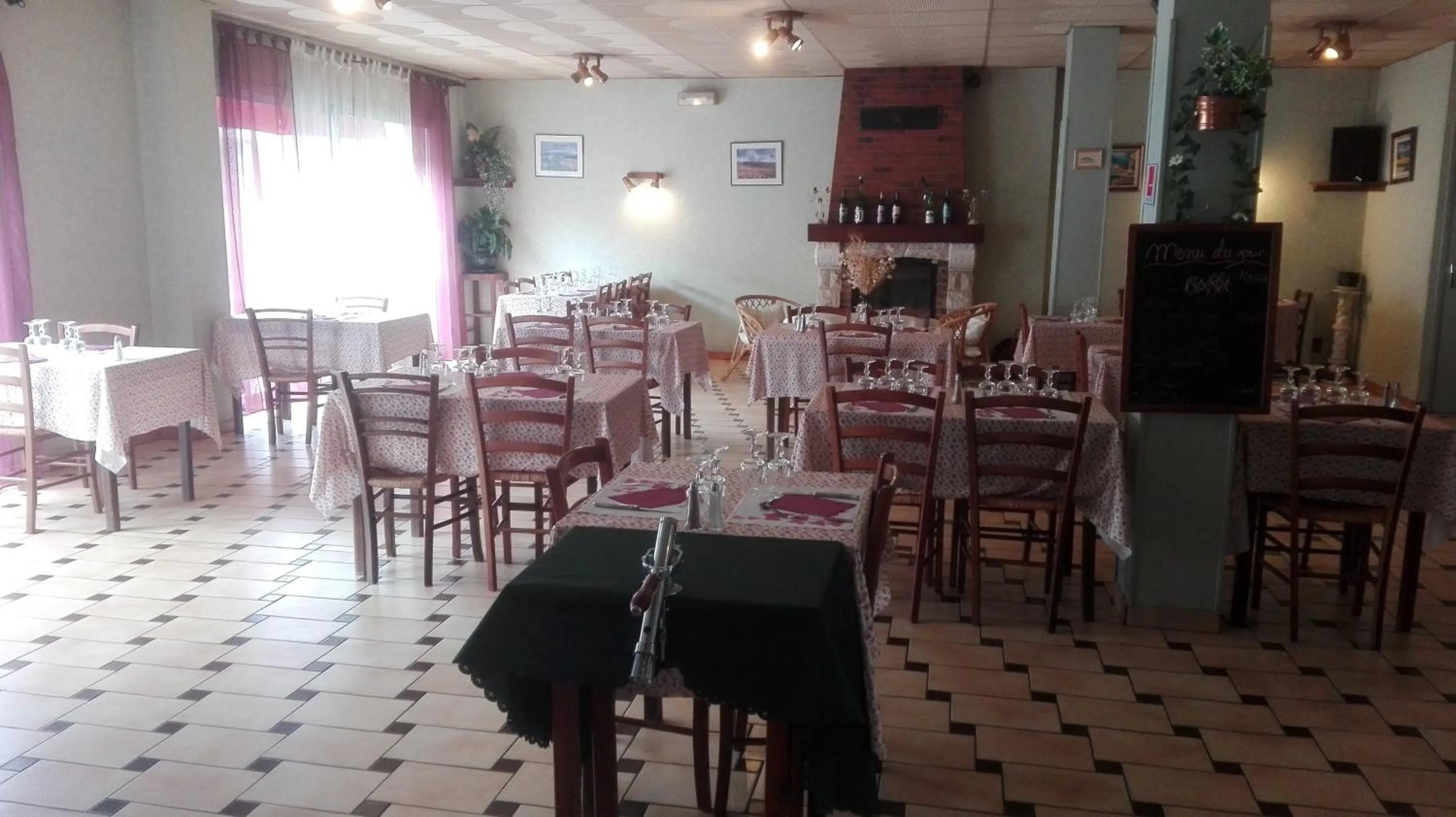 Restaurant/places to eat in Le Barry