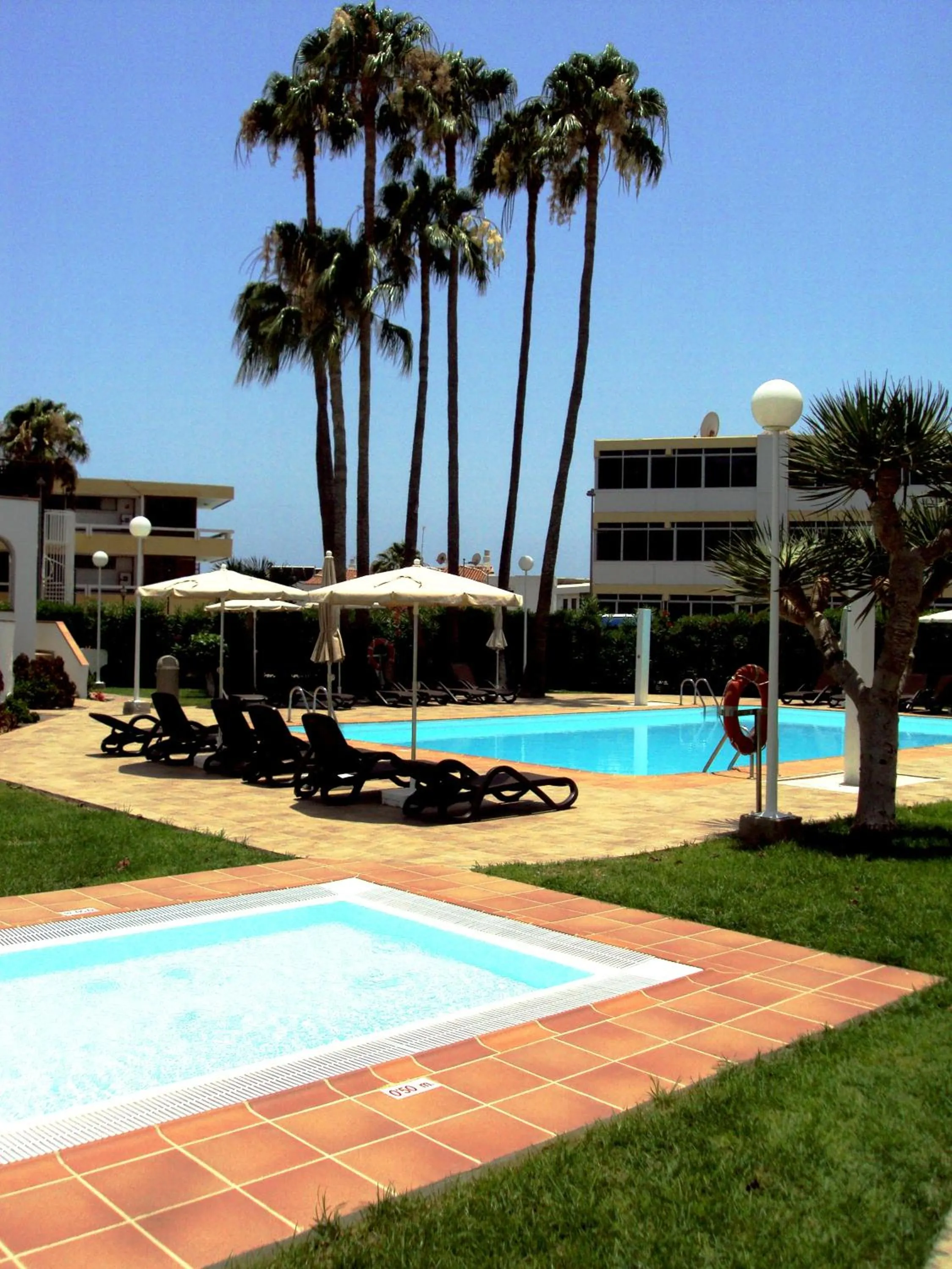 Swimming pool in Playamar Bungalows