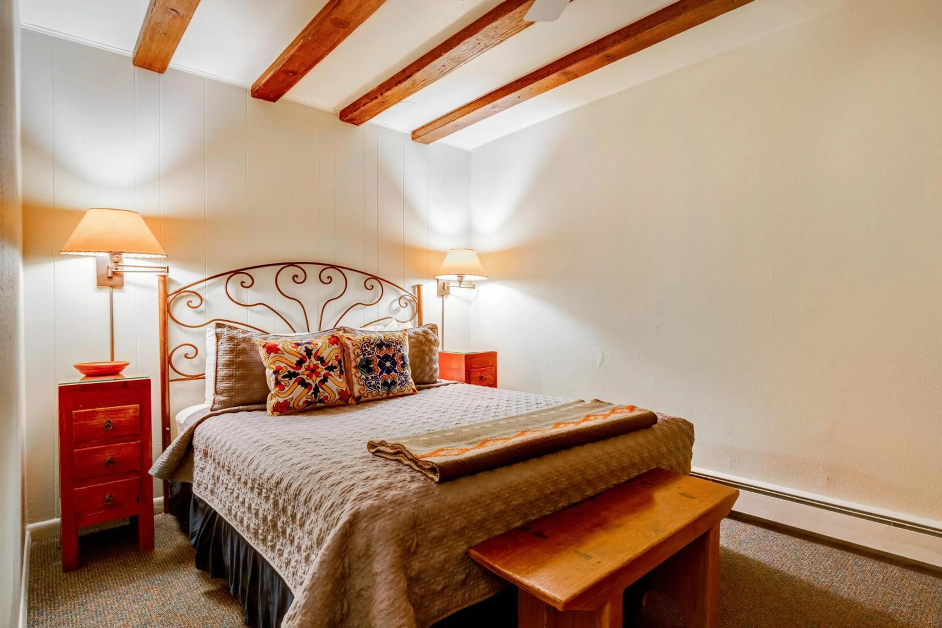 Bedroom, Bed in Santa Fe Motel & Inn