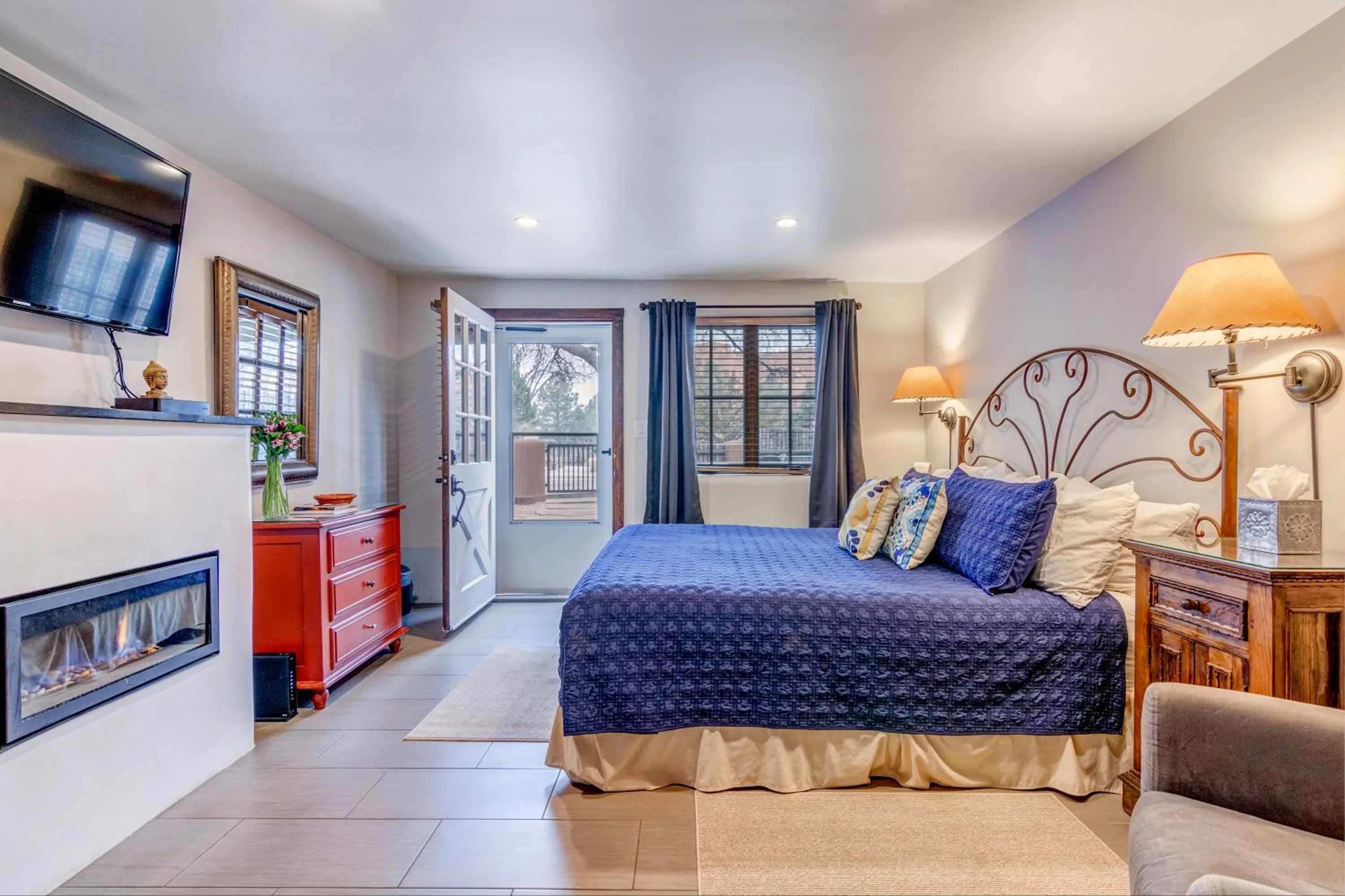 Bedroom, Bed in Santa Fe Motel & Inn