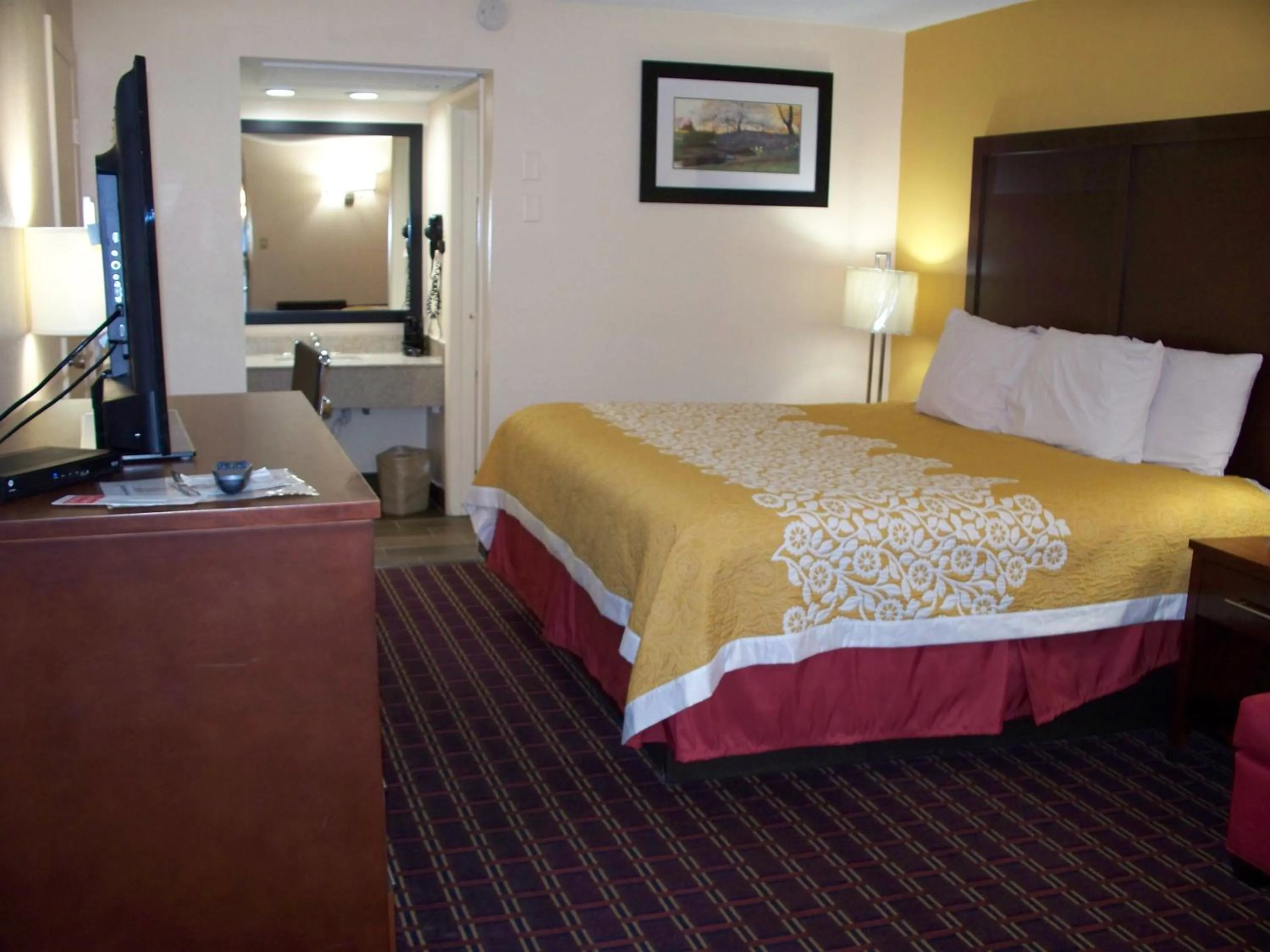 Bed in Bluegrass Inn