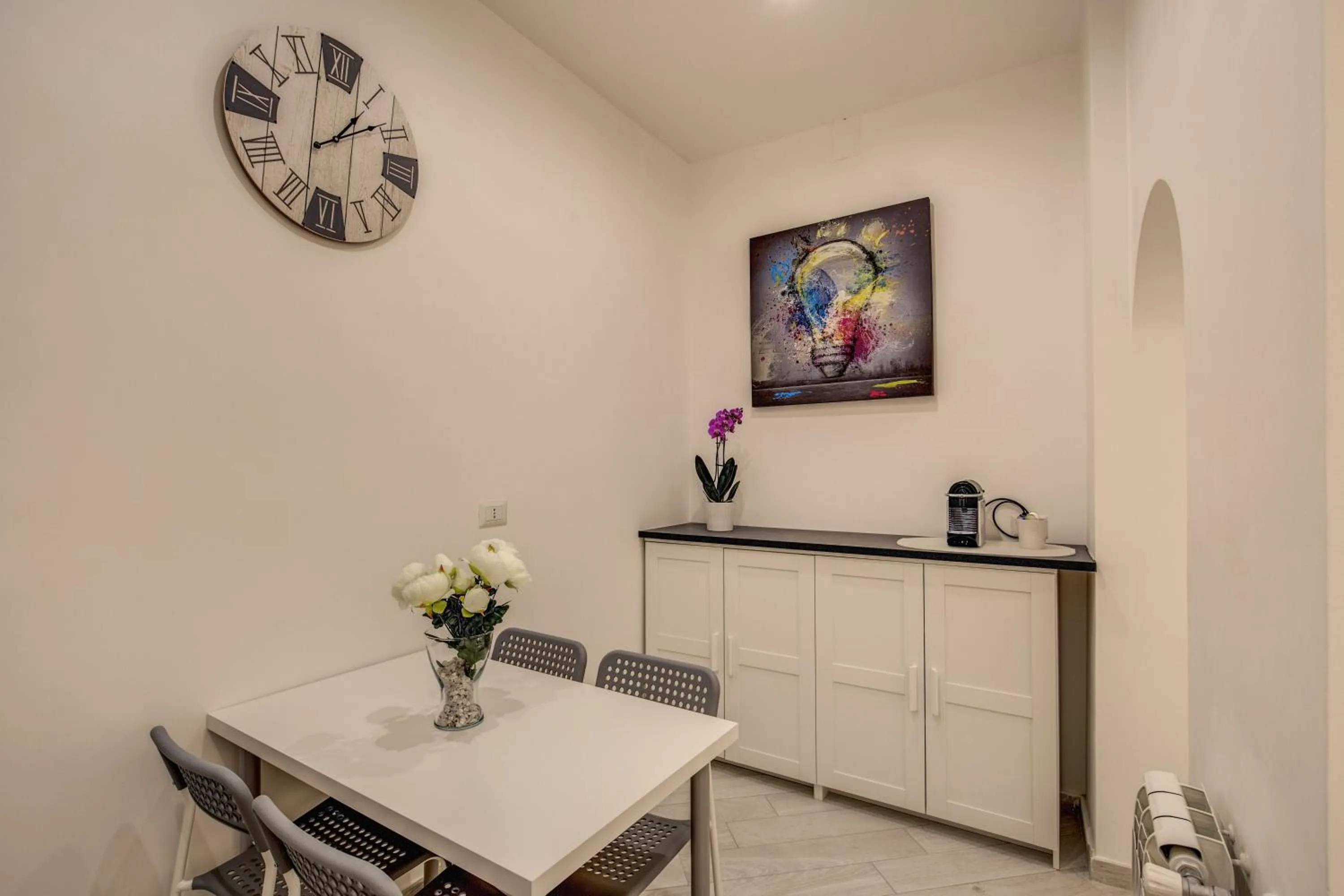 Communal kitchen in Dimore Costaguti