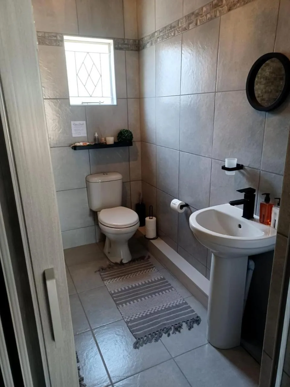 Bathroom in Oppi Draai Guesthouse