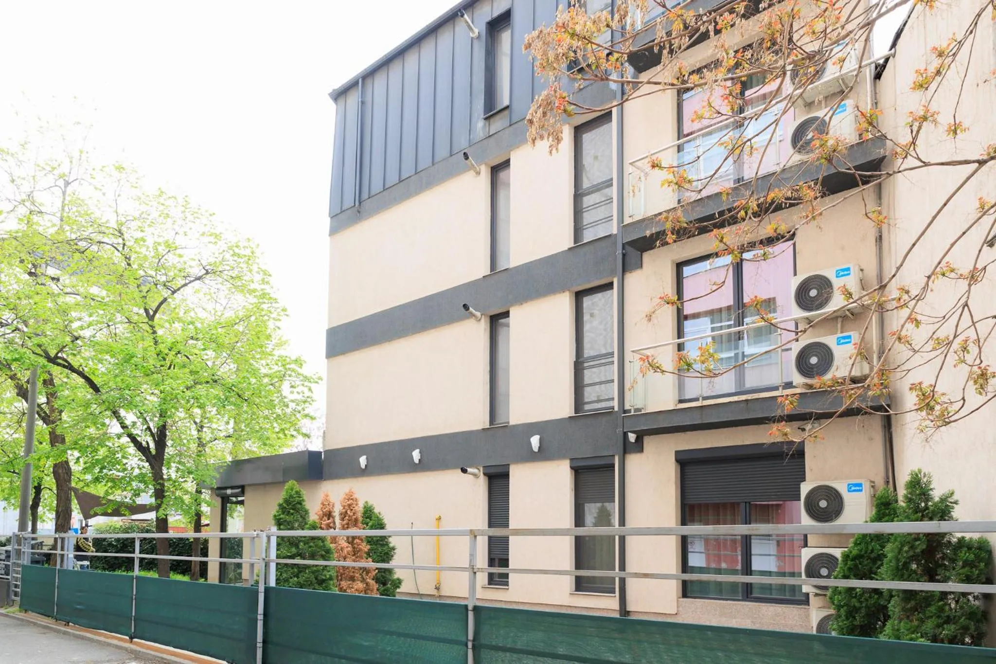 Property building in The Embassy Nord