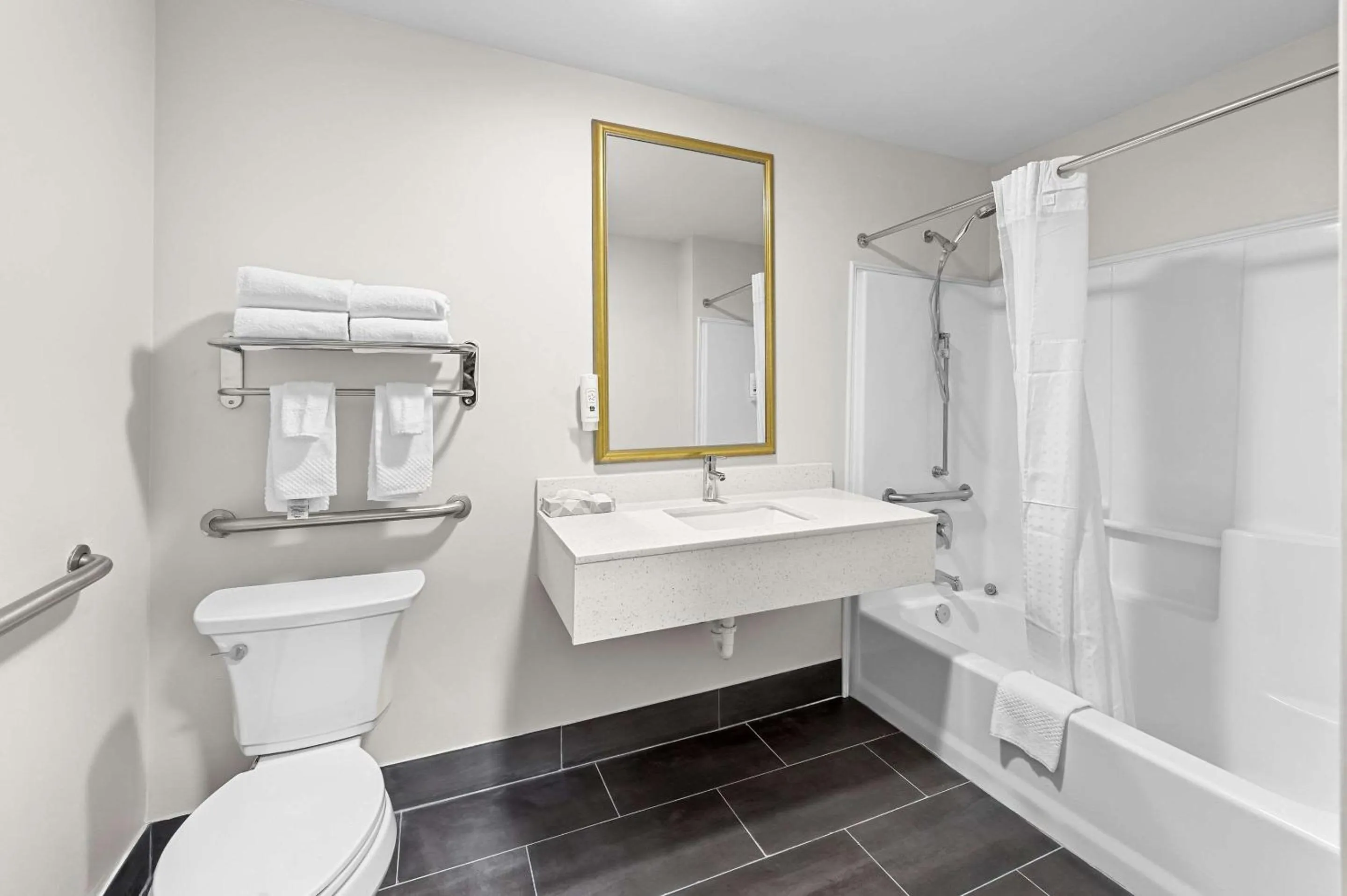 Bedroom in Americas Best Value Inn Kilgore