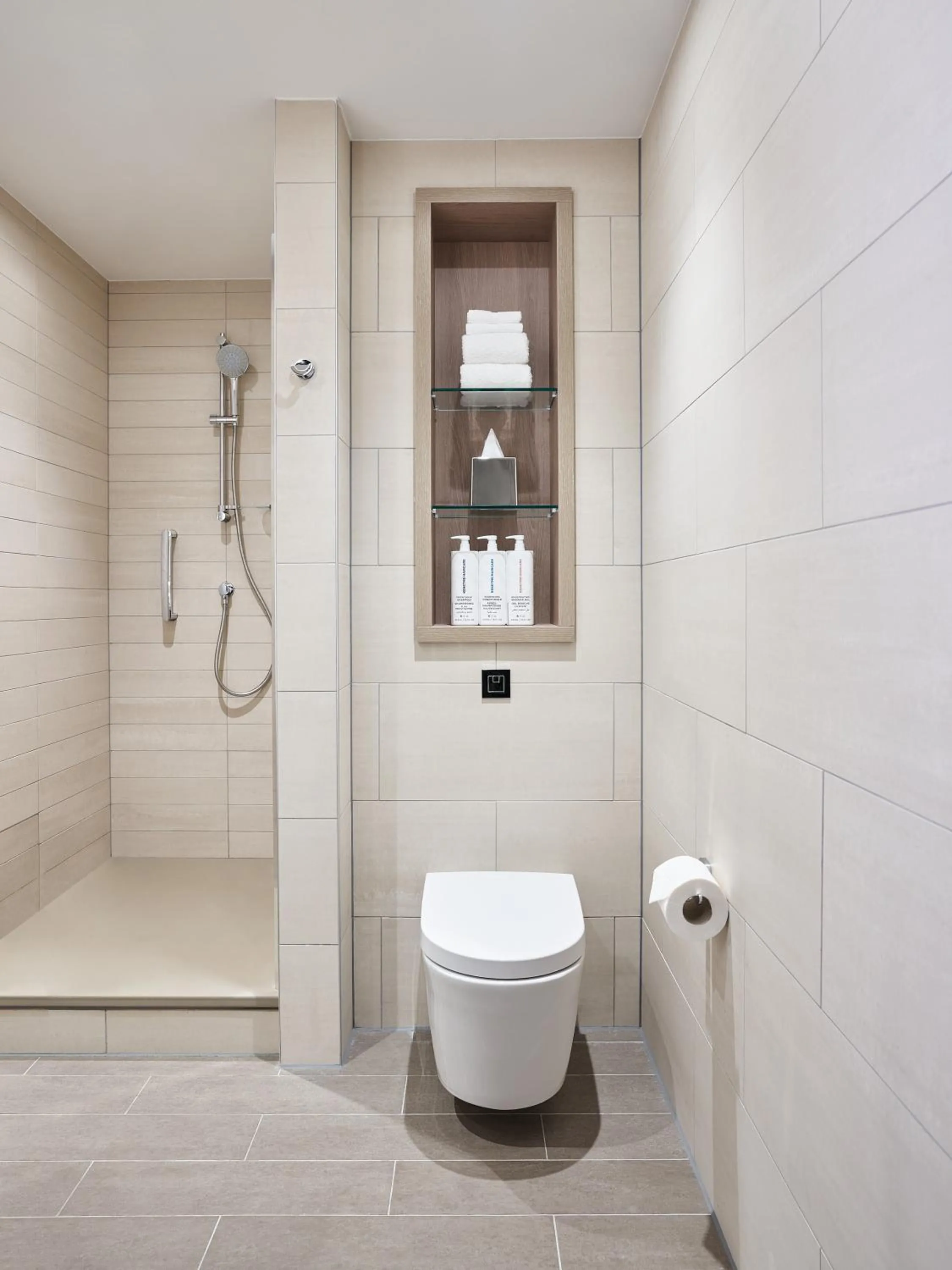 Toilet in Hyatt House Manchester - Aparthotel