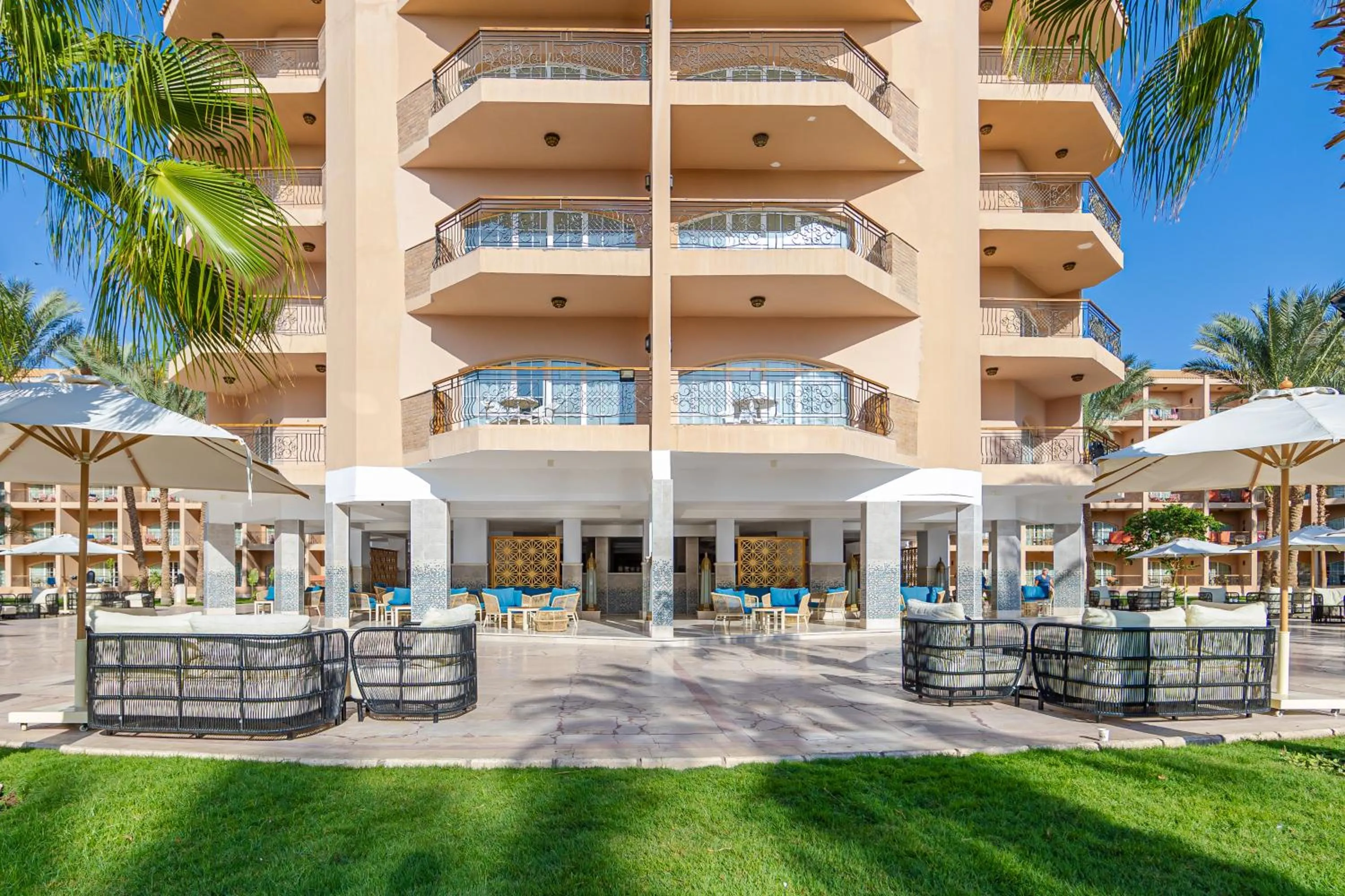 Lounge or bar in Siva Grand Beach