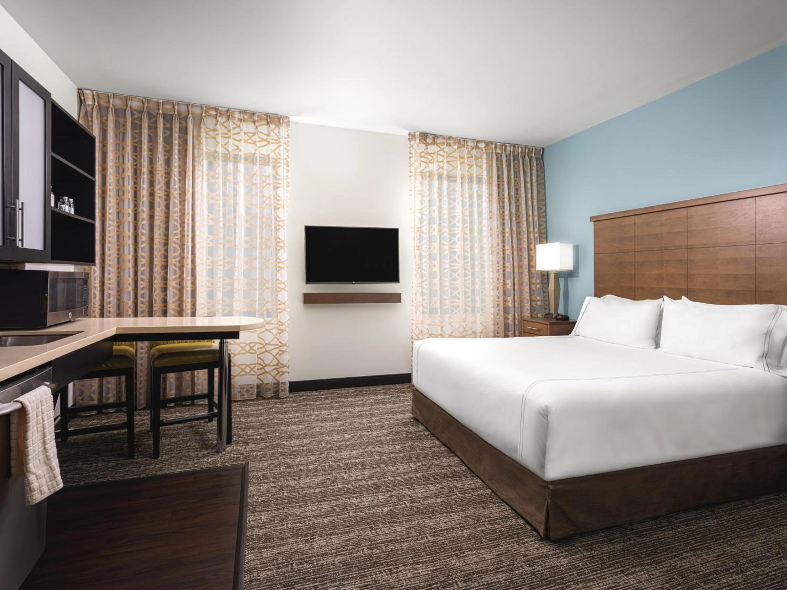 Photo of the whole room, Bed in Staybridge Suites Seattle - South Lake Union by IHG