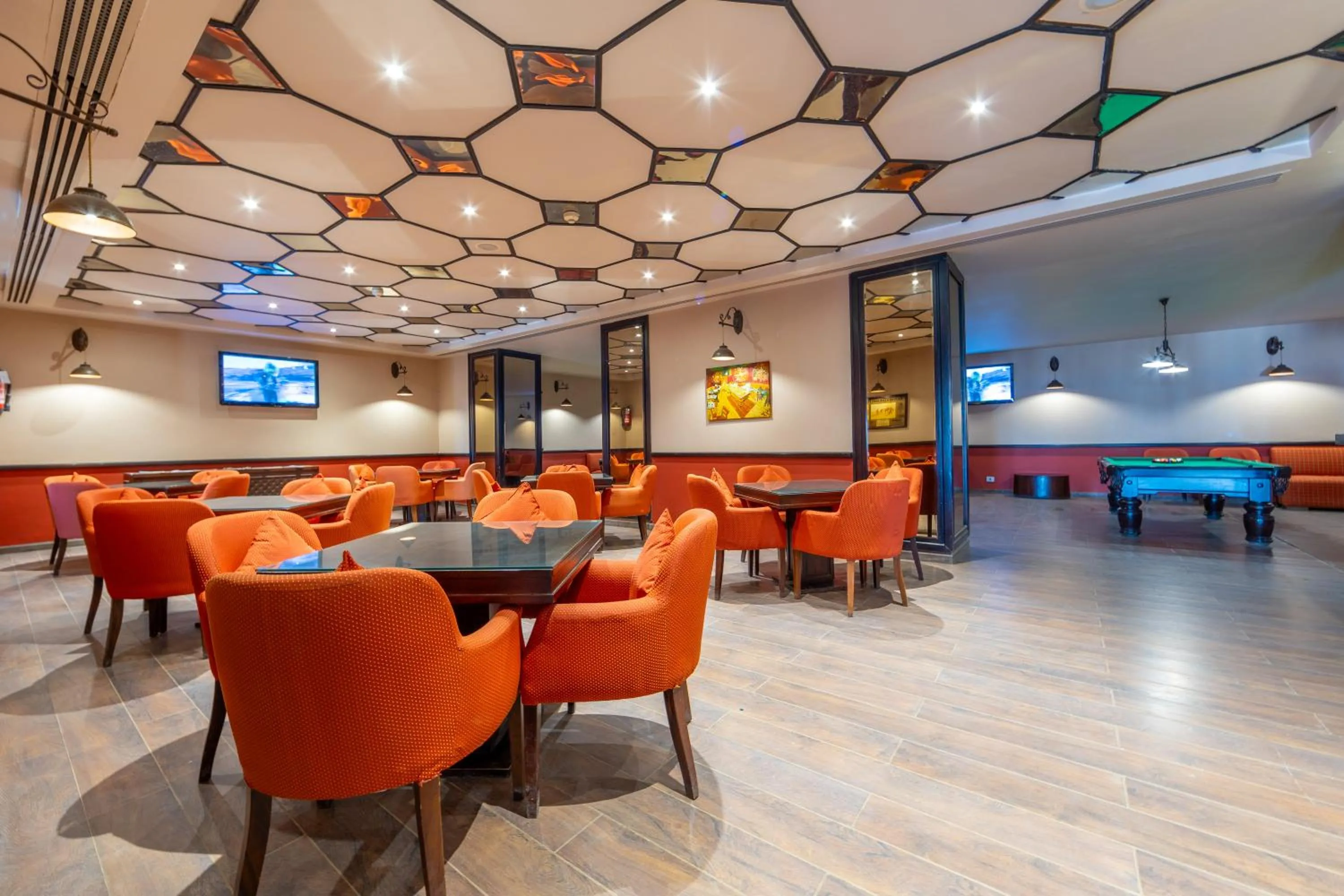 Lounge or bar in Grand Waterworld Makadi - Couples and Families Only