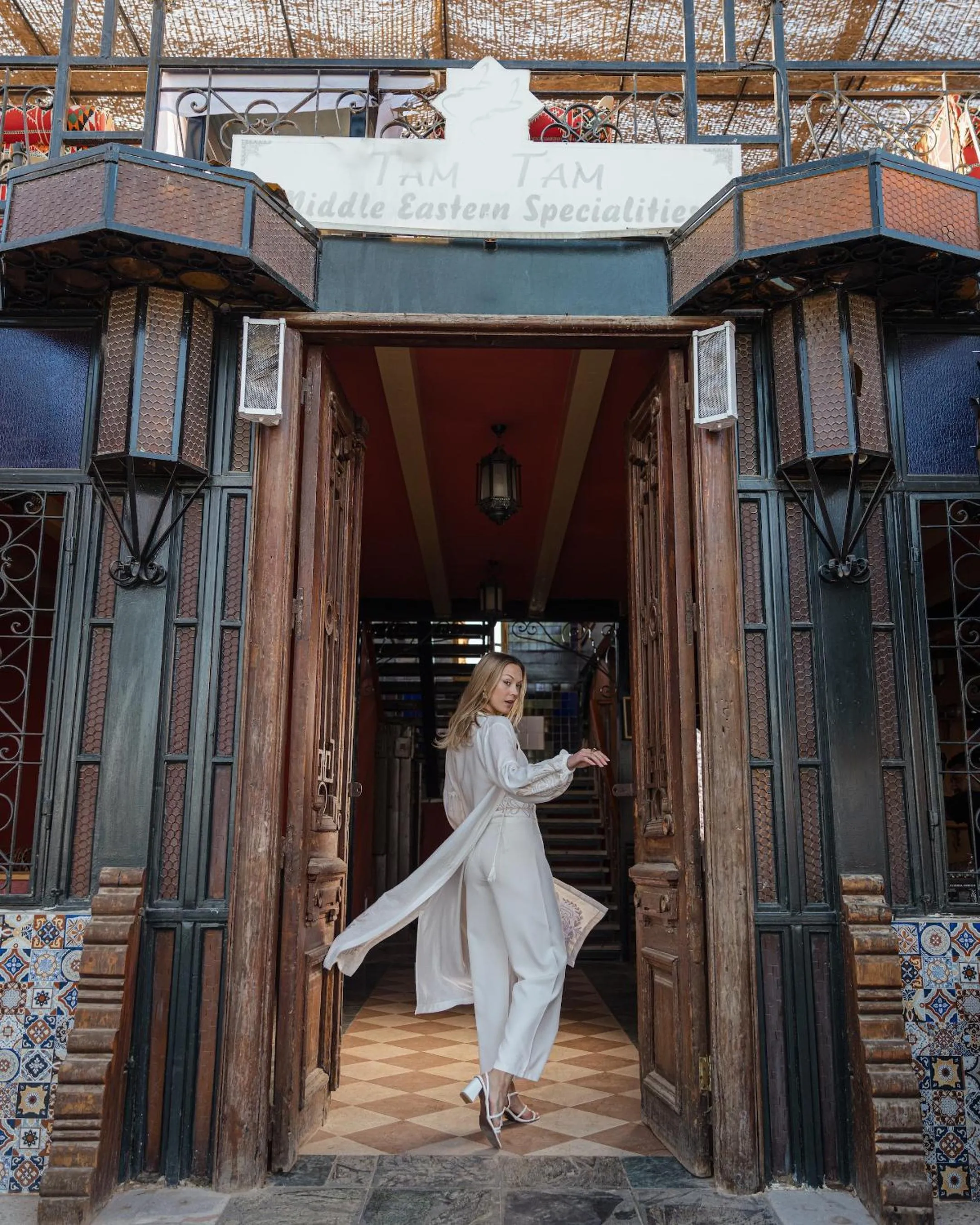 Restaurant/places to eat in Ghazala Beach