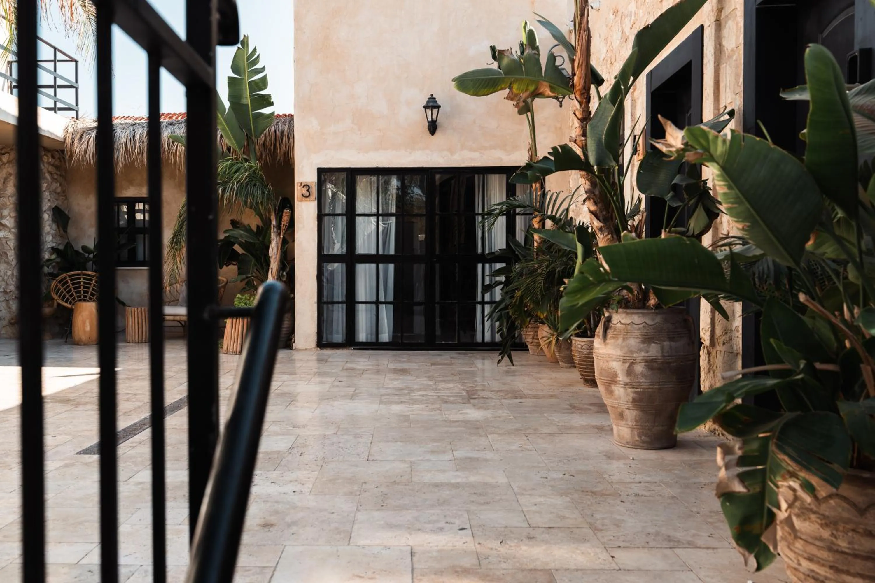 Property building in Hotel Anilevich Mansion