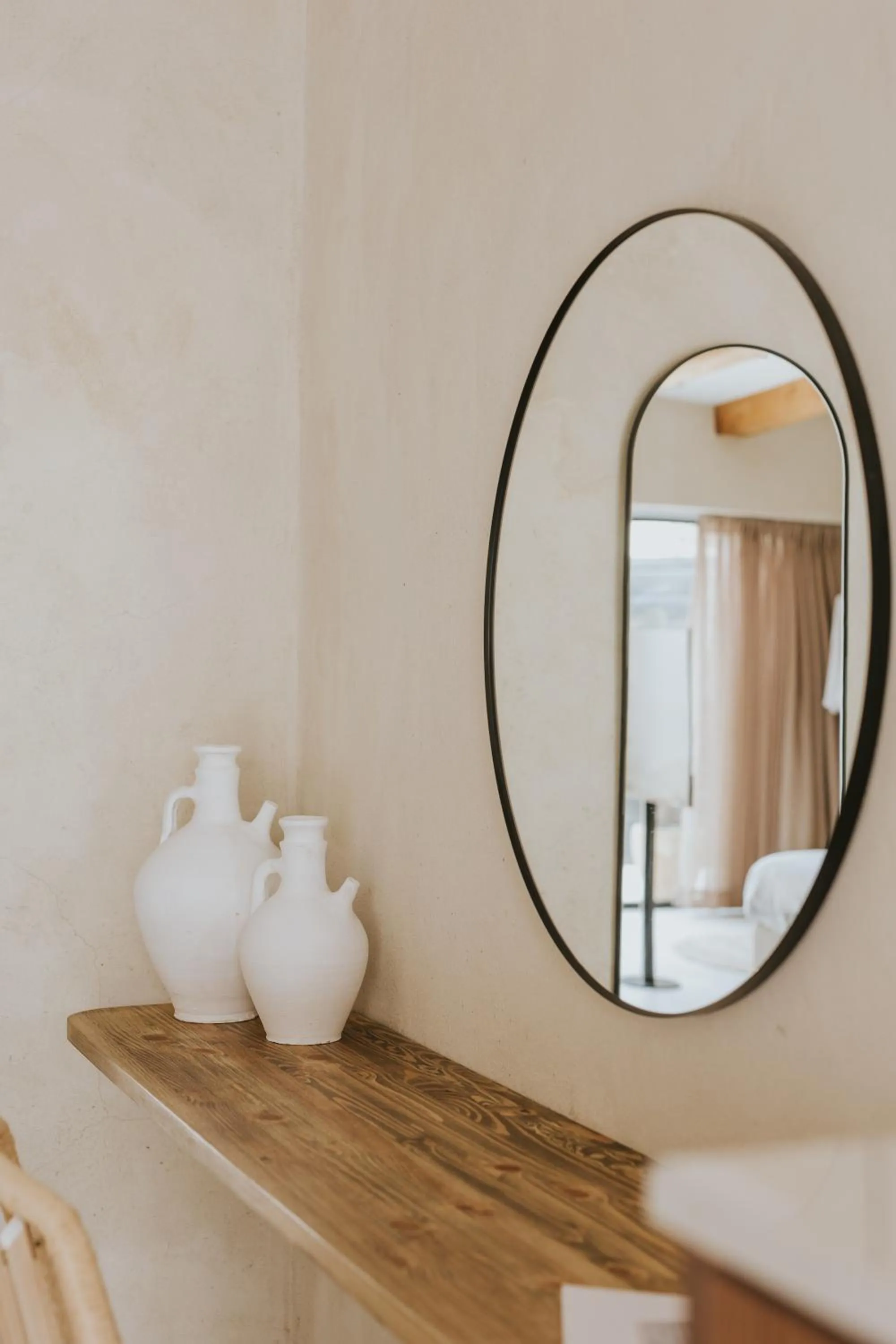 Seating area in Hotel Anilevich Mansion