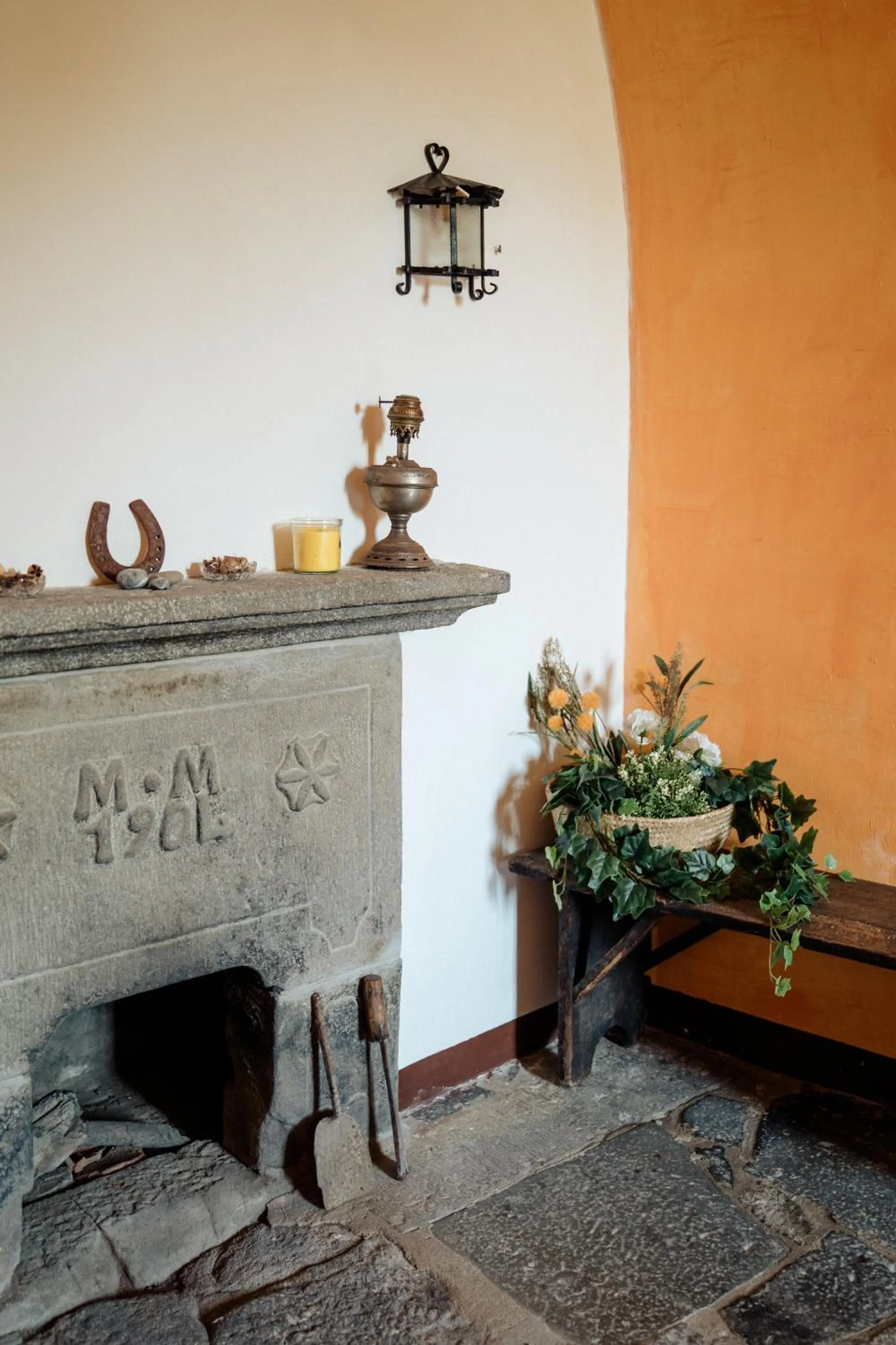 Decorative detail in Palazzo Mazziotti