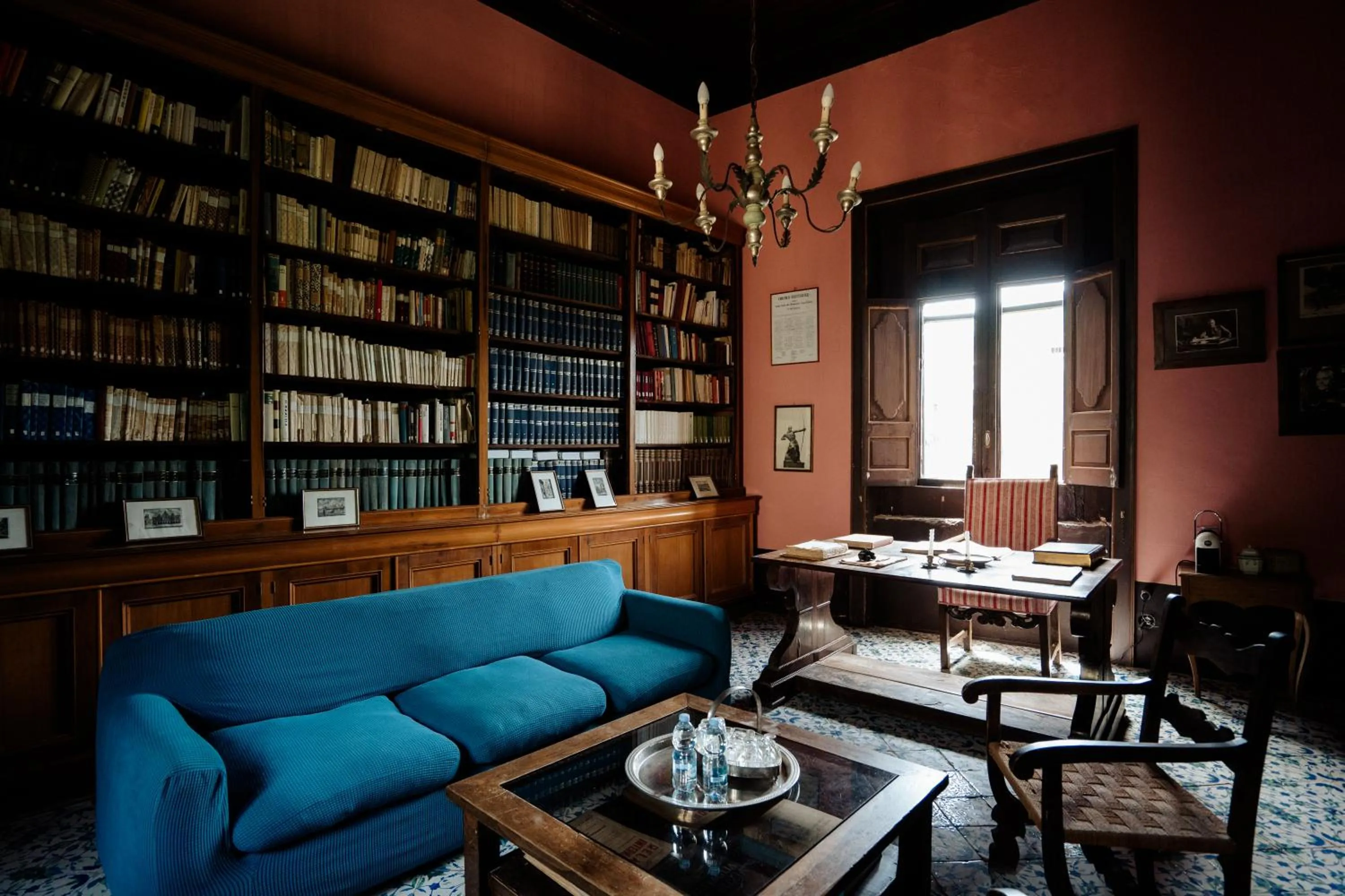 Library in Palazzo Mazziotti