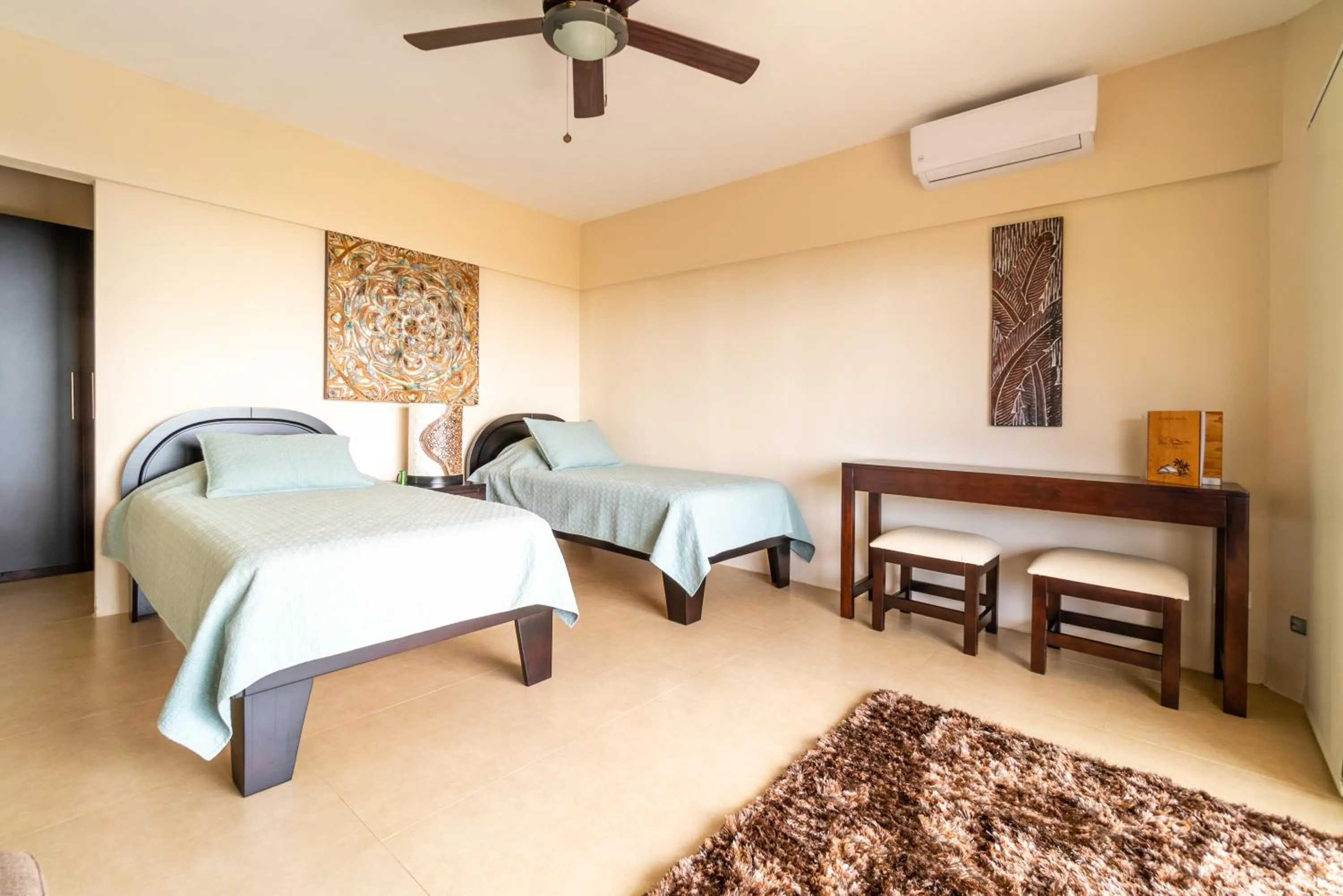 Bed in Vida Mountain Resort & Spa Adults Only