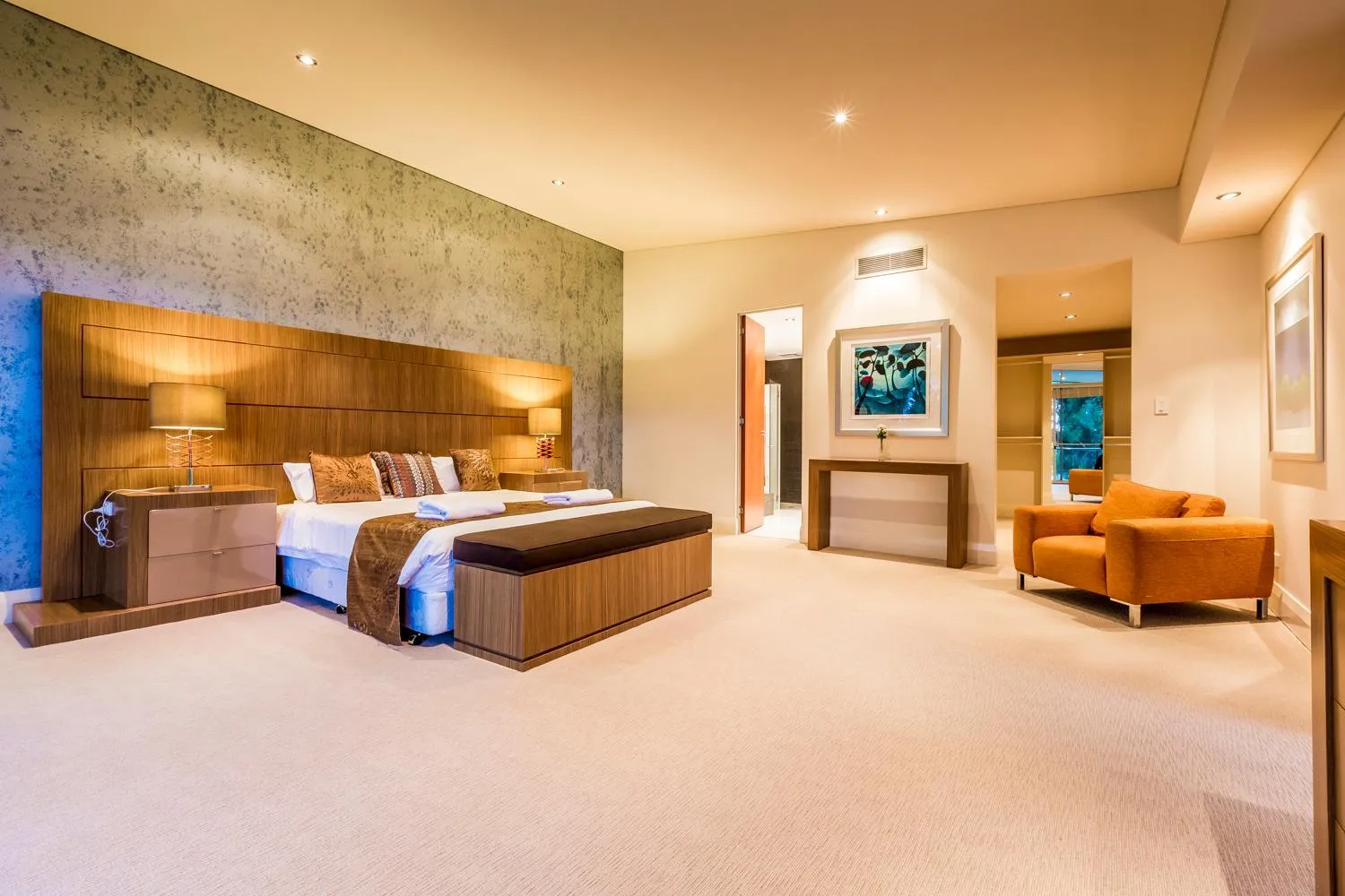 Bedroom, Bed in Regency Beach Club