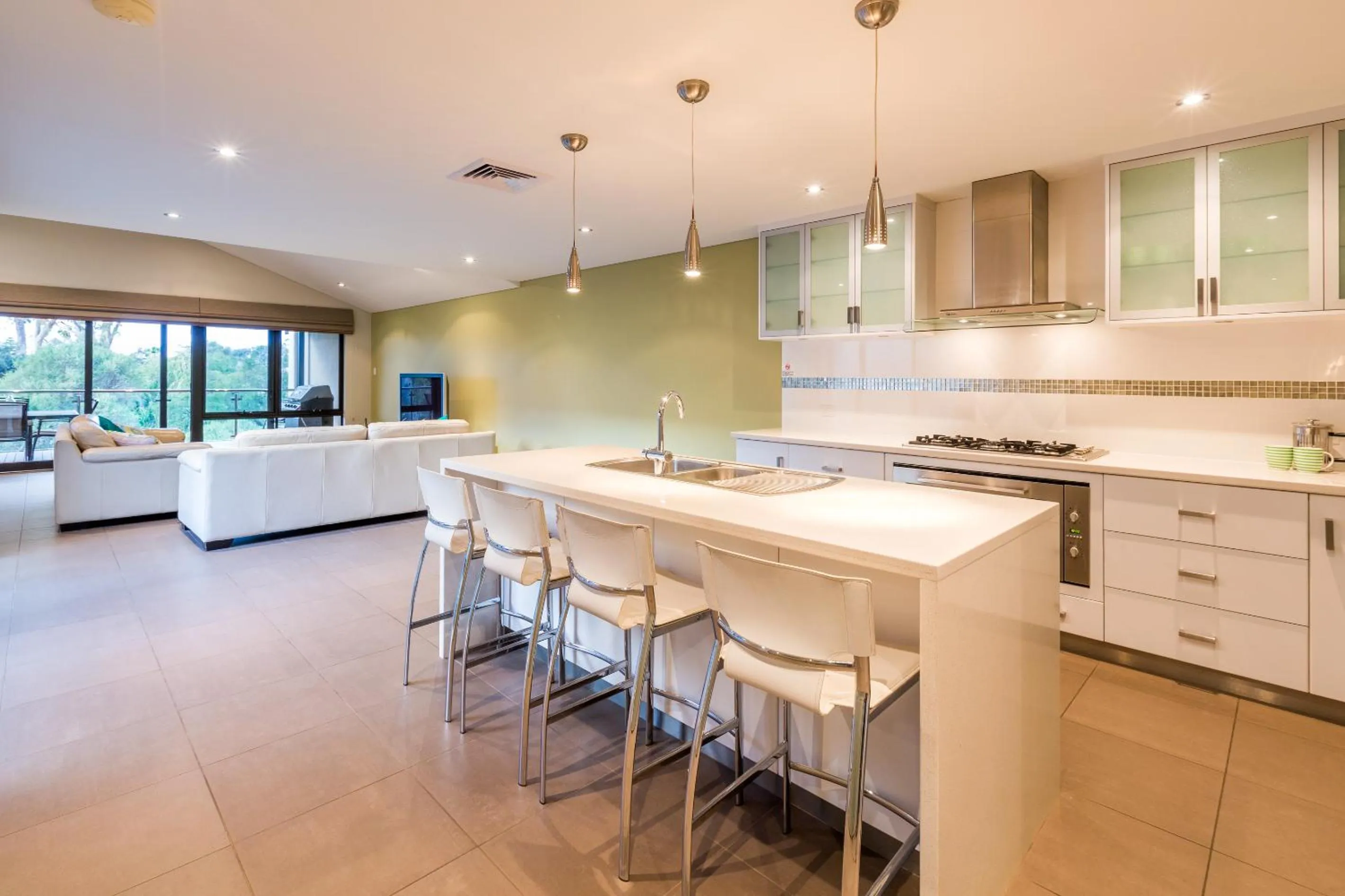 Kitchen or kitchenette in Regency Beach Club