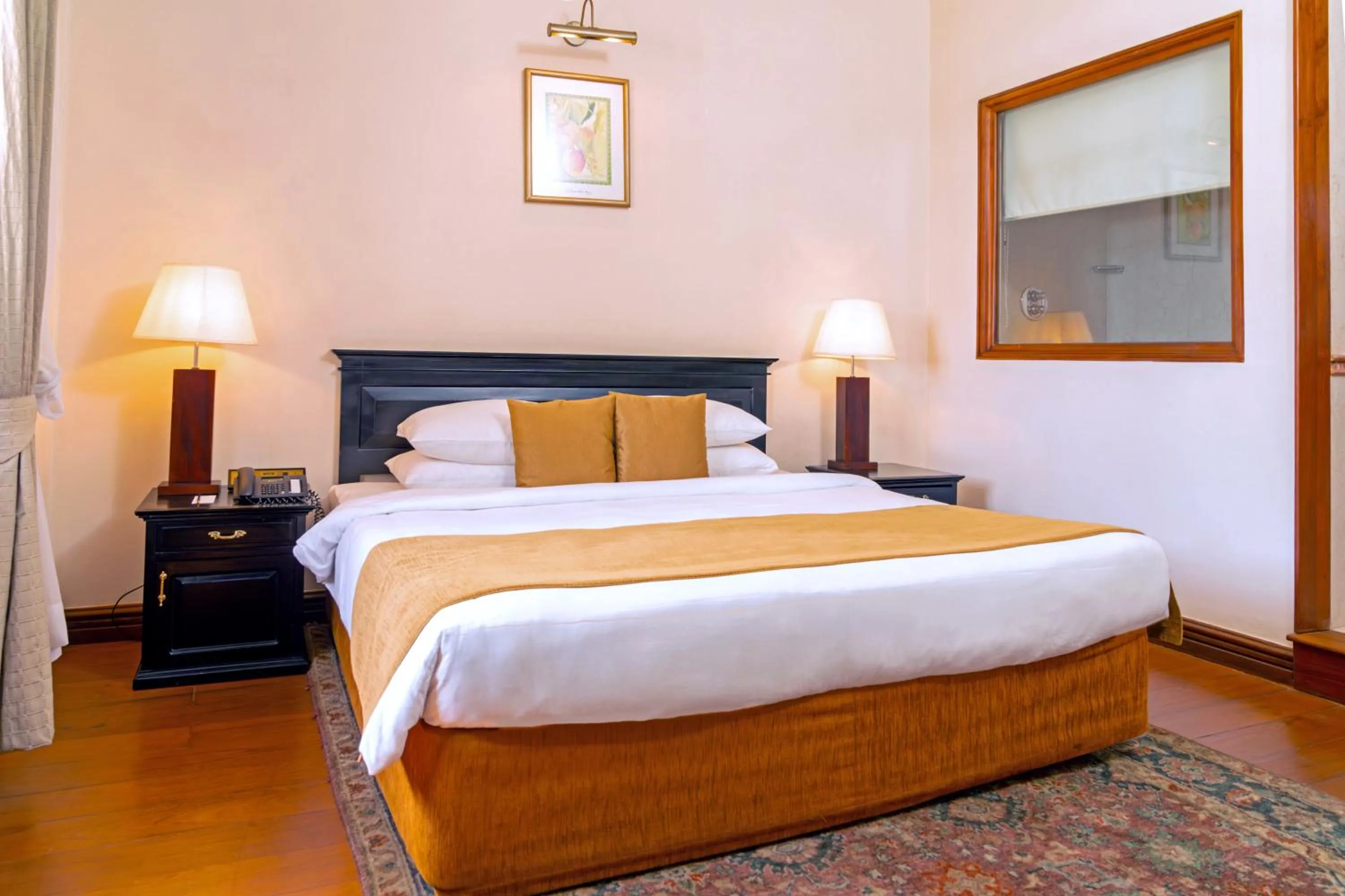 Bed in Galle Face Hotel