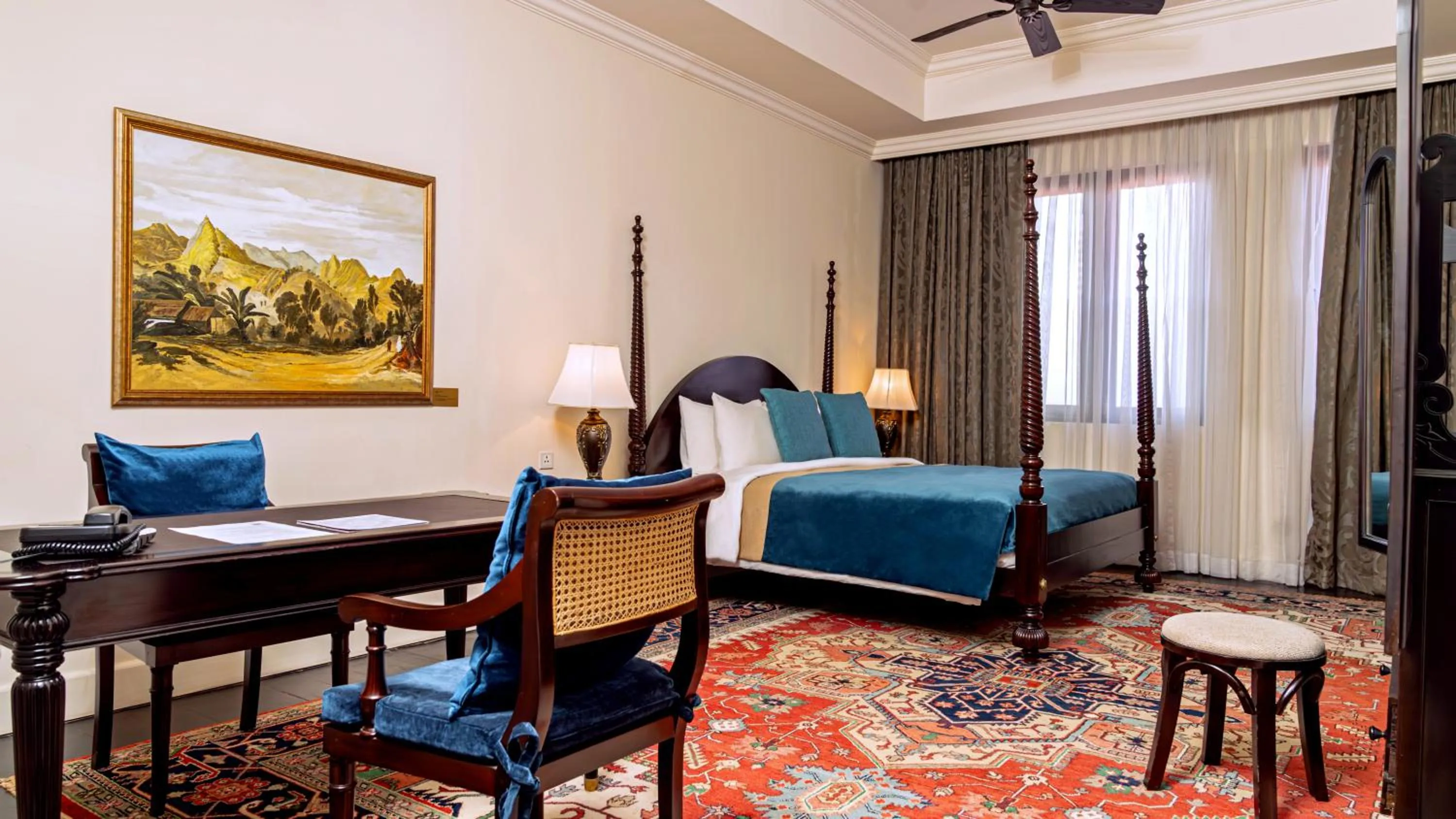 Bed in Galle Face Hotel