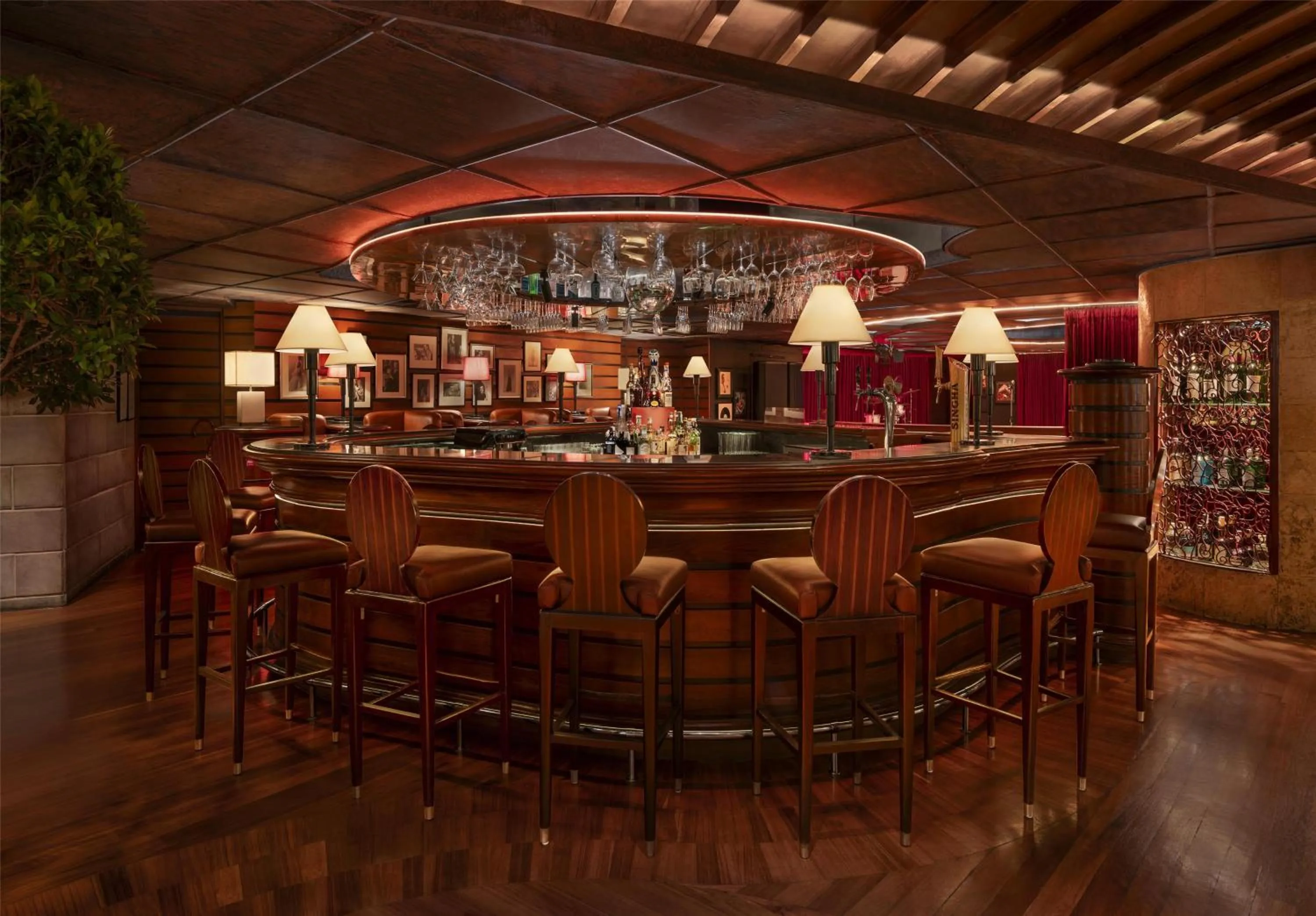 Lounge or bar in Grand Hyatt Erawan Bangkok