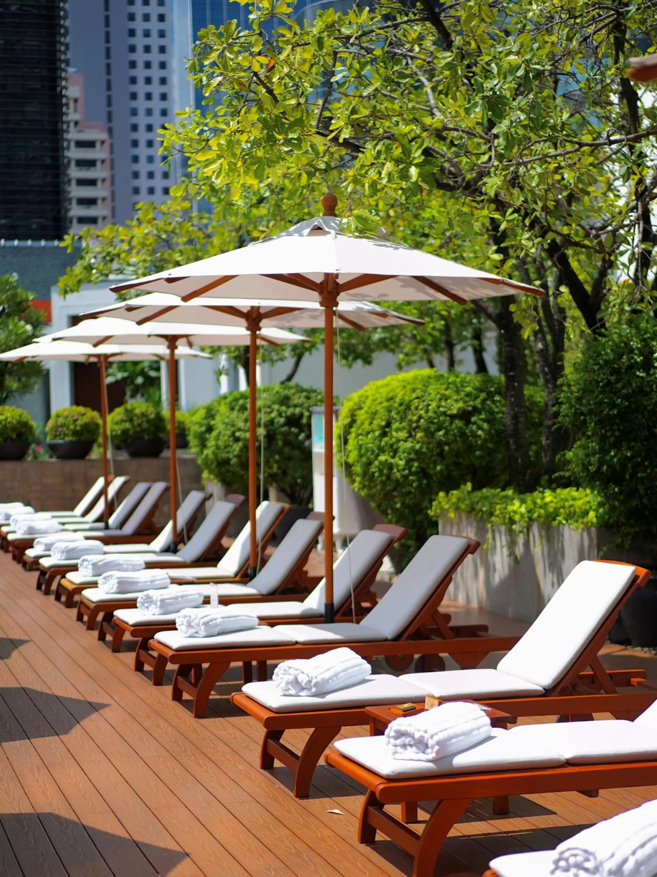Swimming pool in Grand Hyatt Erawan Bangkok