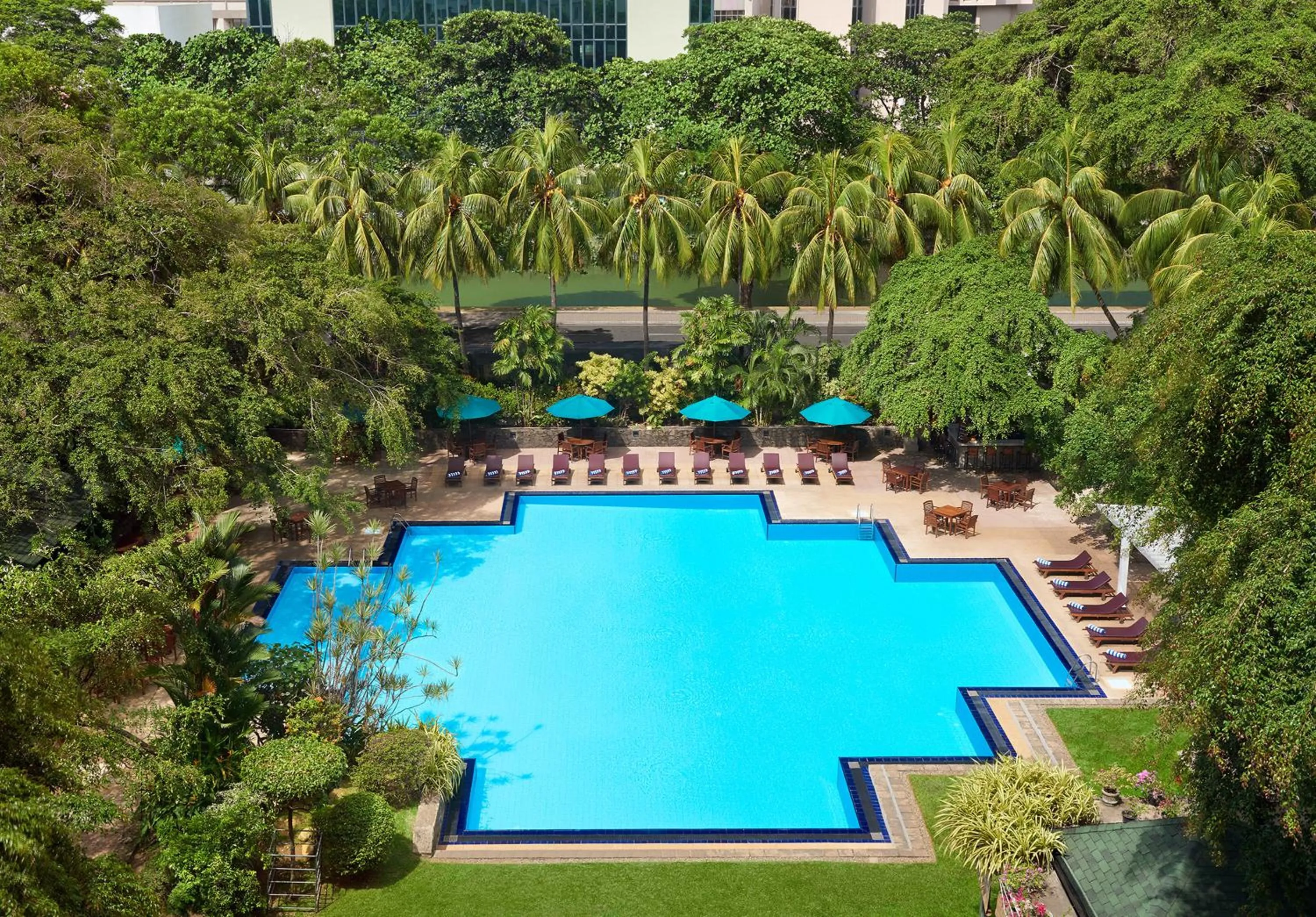 Swimming pool in Cinnamon Grand Colombo