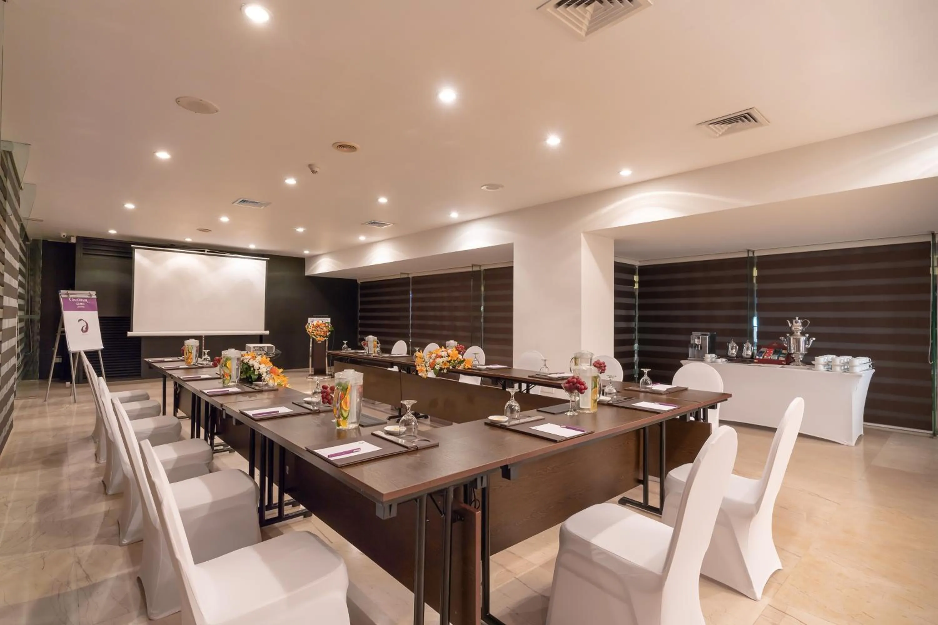 Banquet/Function facilities in Cinnamon Grand Colombo