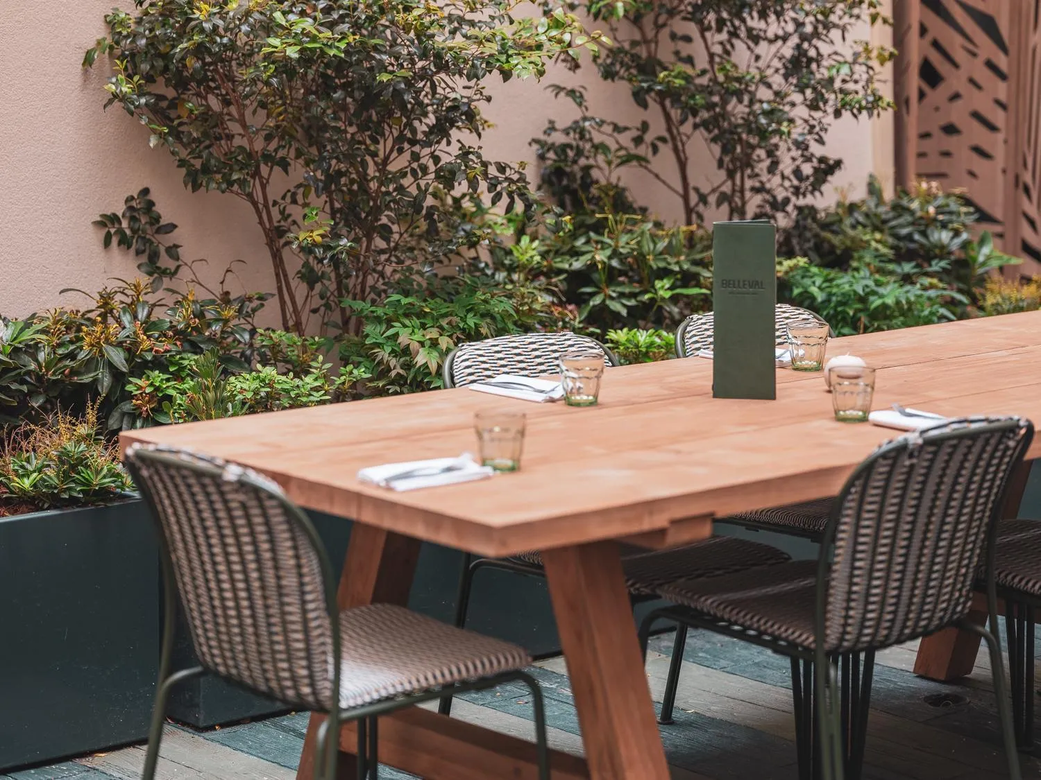 Patio in Hôtel Belleval