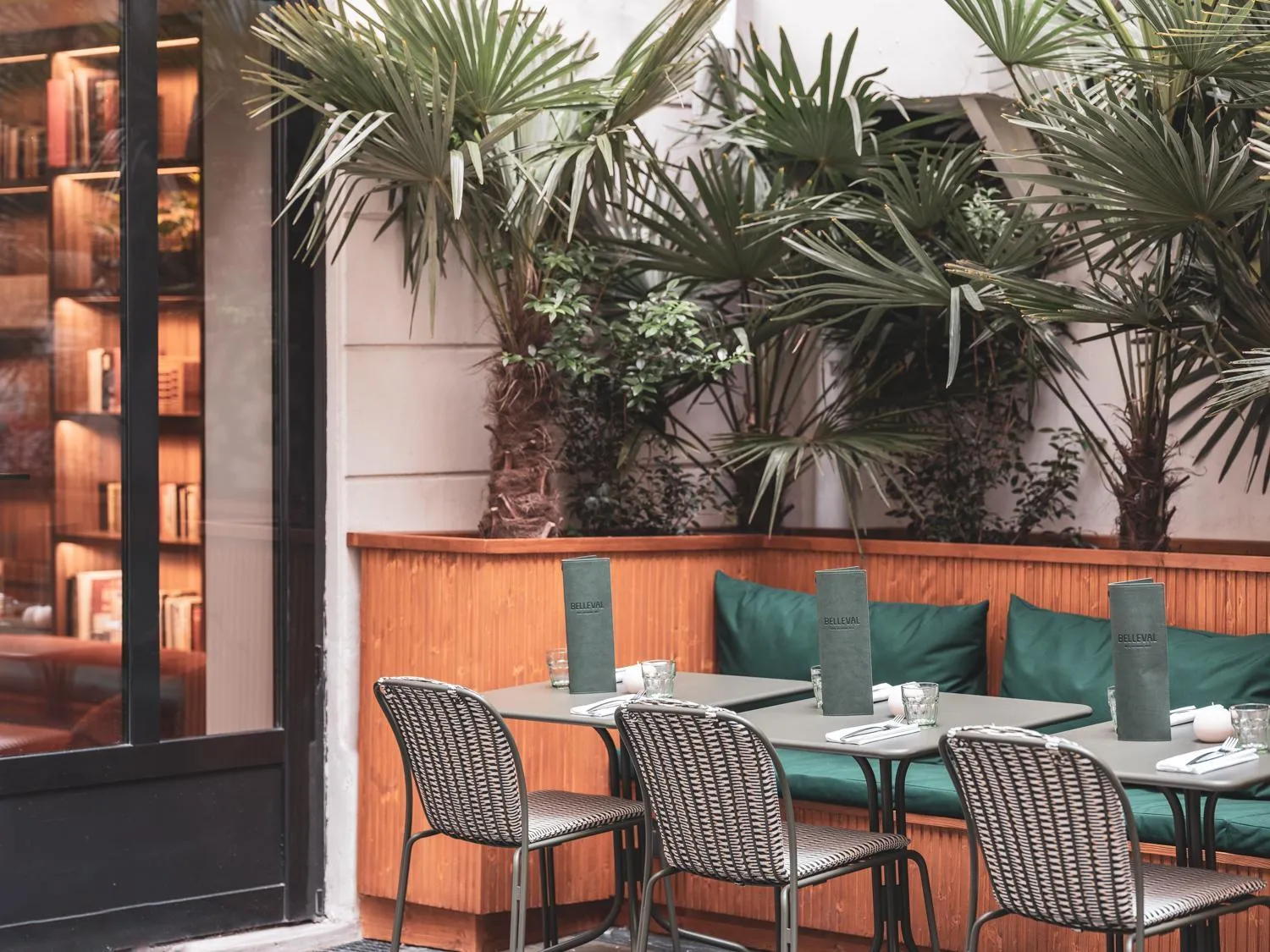 Patio in Hôtel Belleval