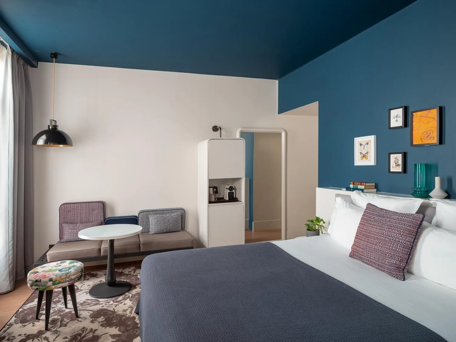 Photo of the whole room, Bed in Hôtel Belleval