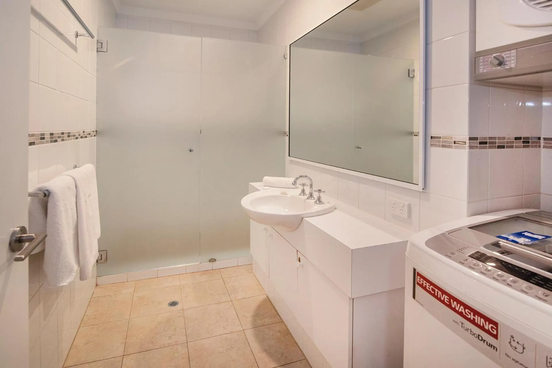 Bayshore Beachside Resort