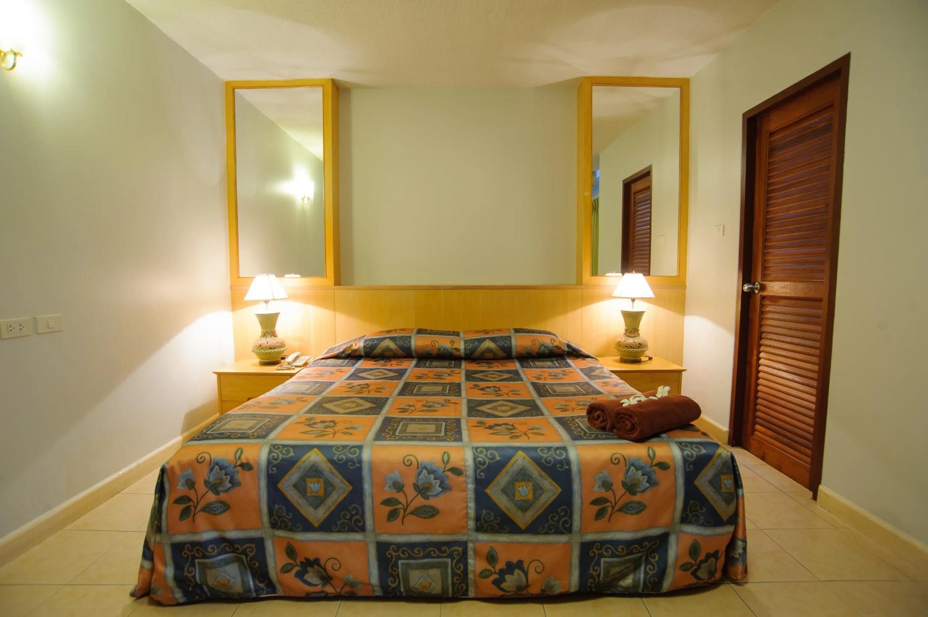 Bedroom in Diamond City Place