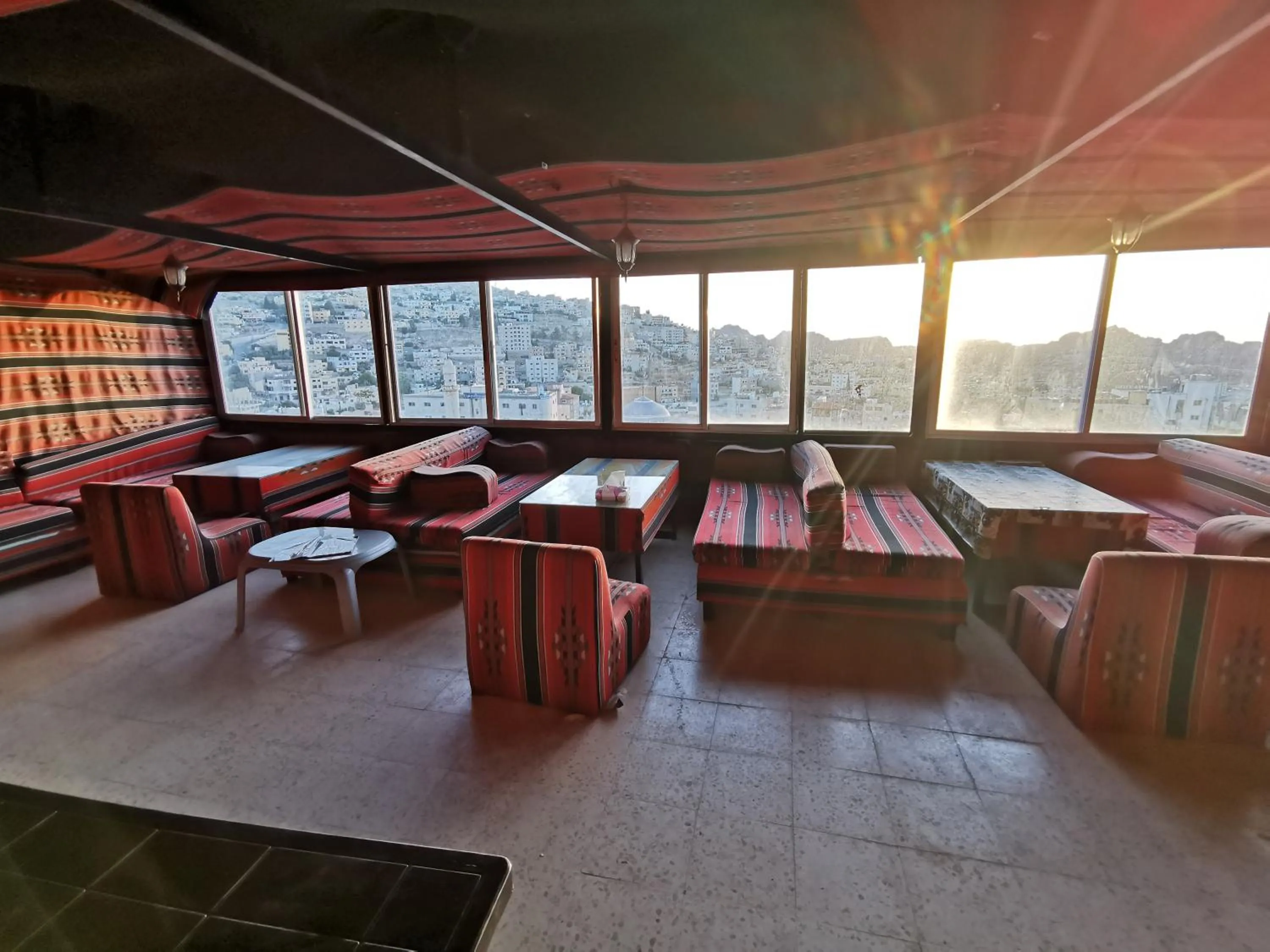 Restaurant/places to eat in Petra Gate Hotel