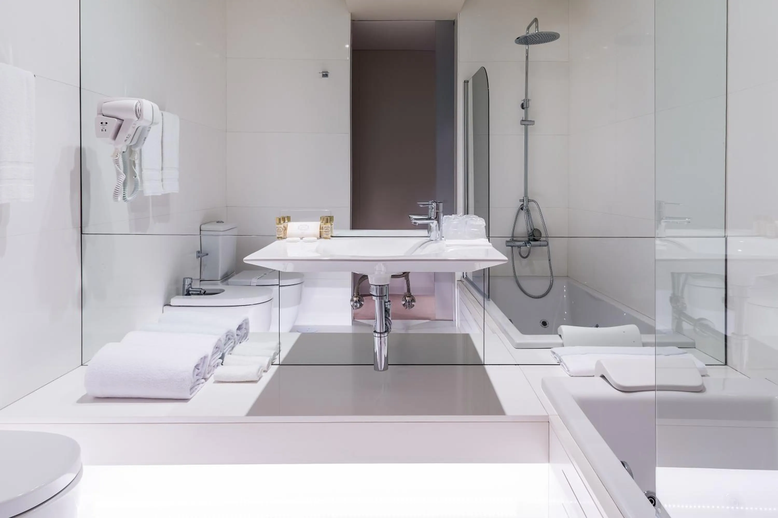 Bathroom in 4615 Hotel