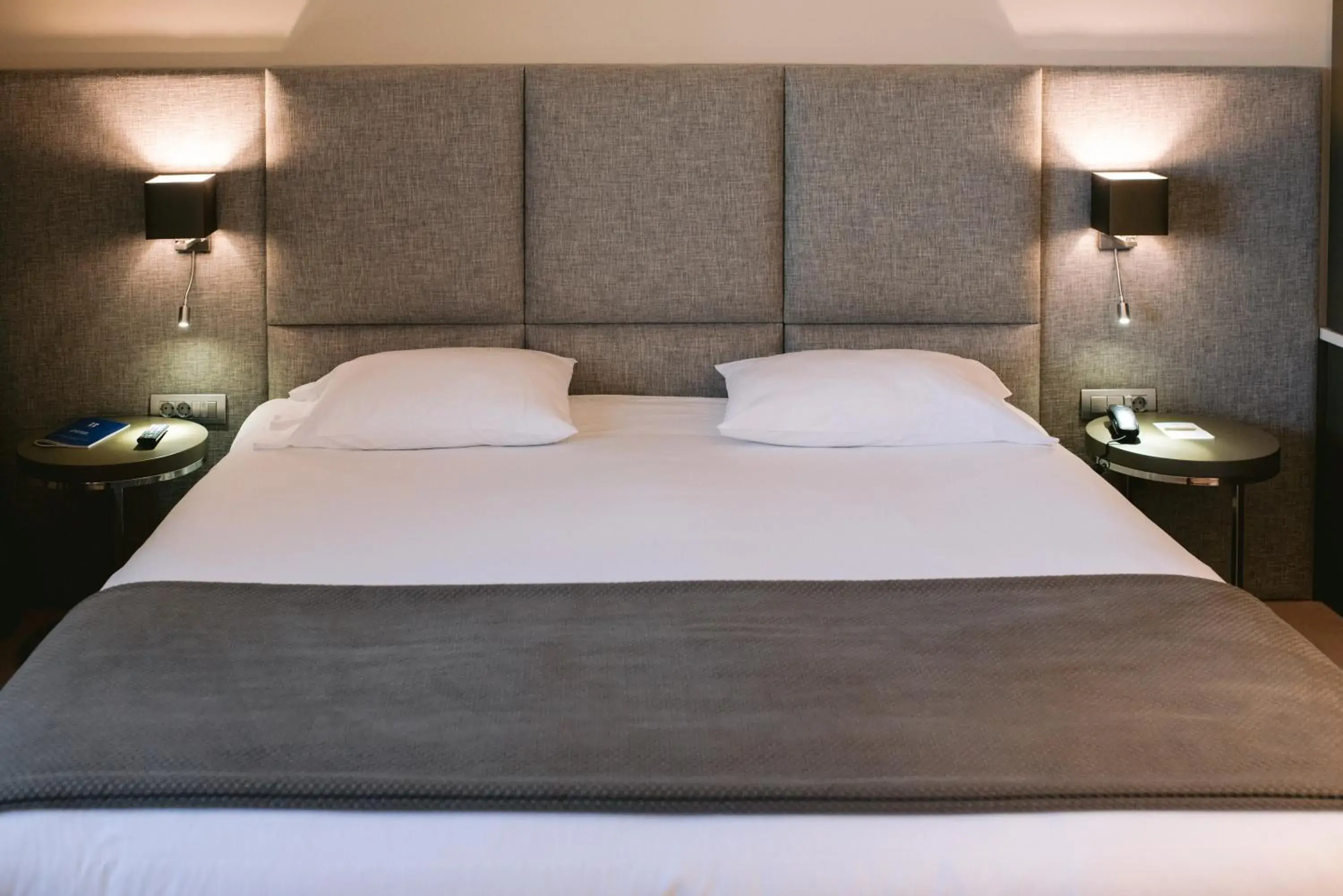 Double Room - single occupancy - Disability Access in 4615 Hotel Double Room - single occupancy - Disability Access in 4615 Hotel