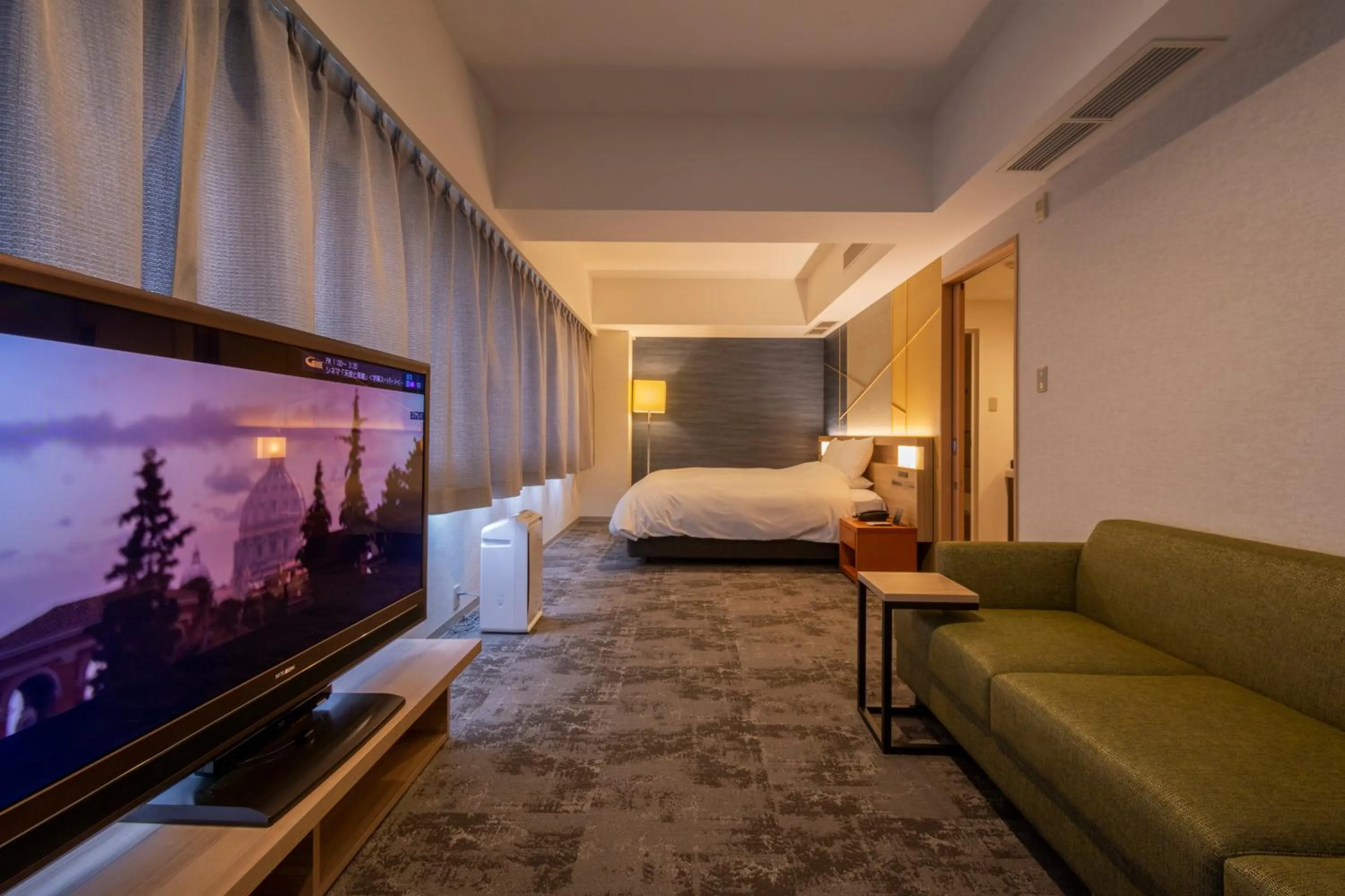 Bedroom, Bed in Hotel Kanazawa