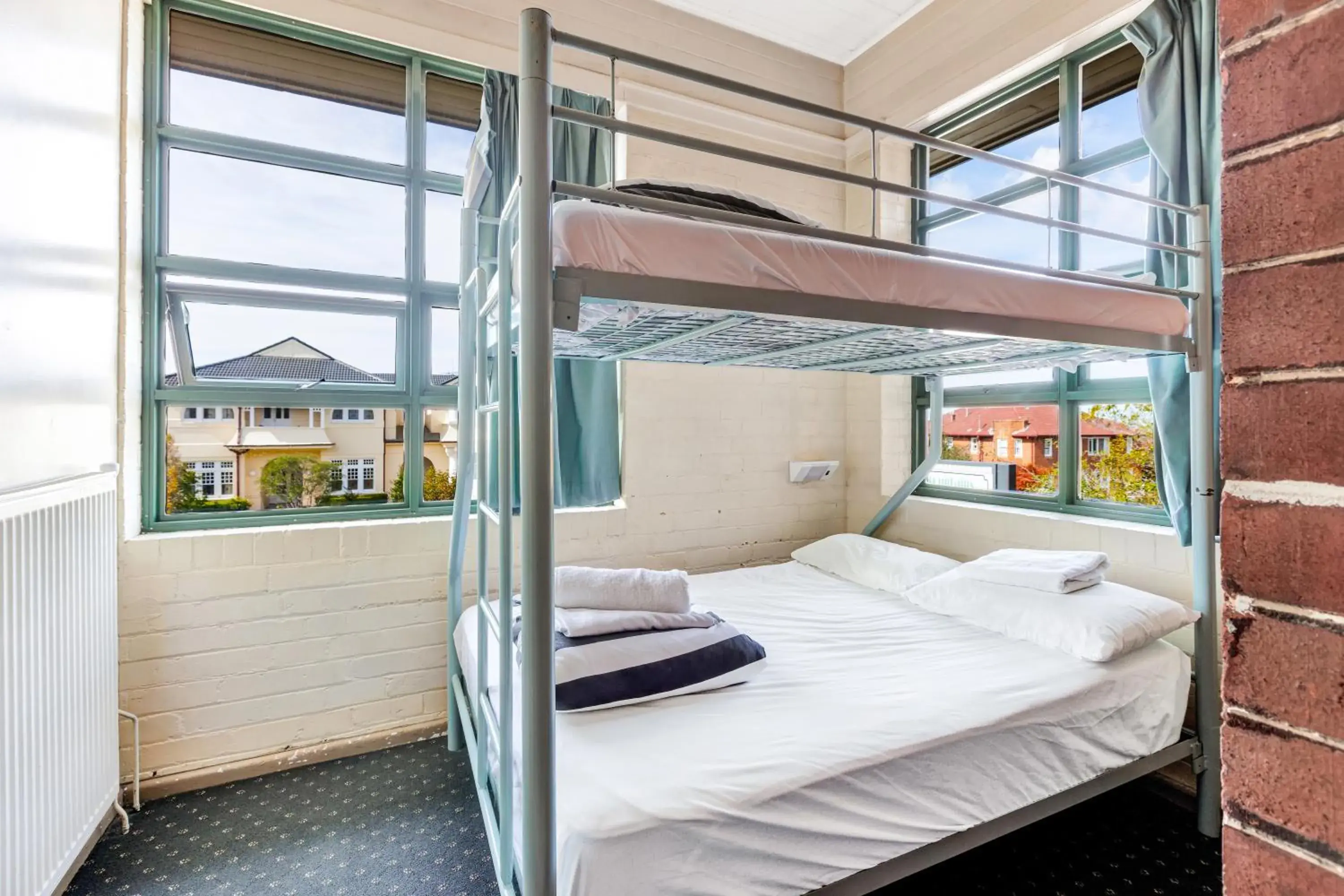 Family Room with Shared Bathroom in YHA Blue Mountains Katoomba Family Room with Shared Bathroom in YHA Blue Mountains Katoomba