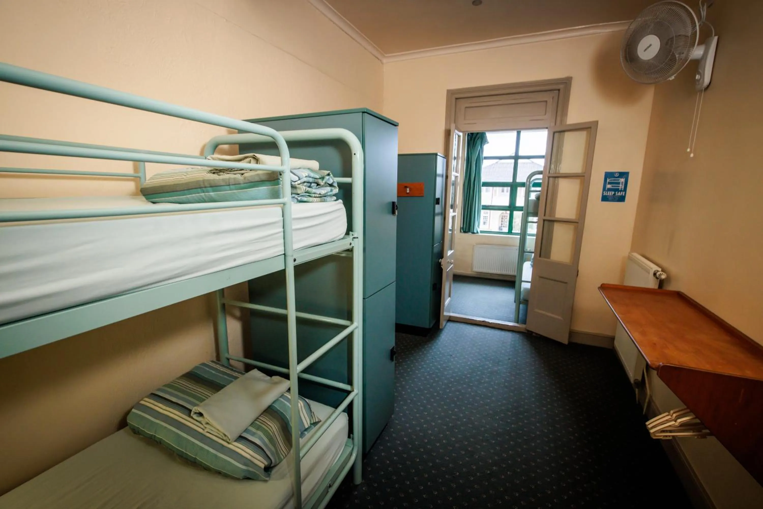 Bedroom, Bed in YHA Blue Mountains Katoomba