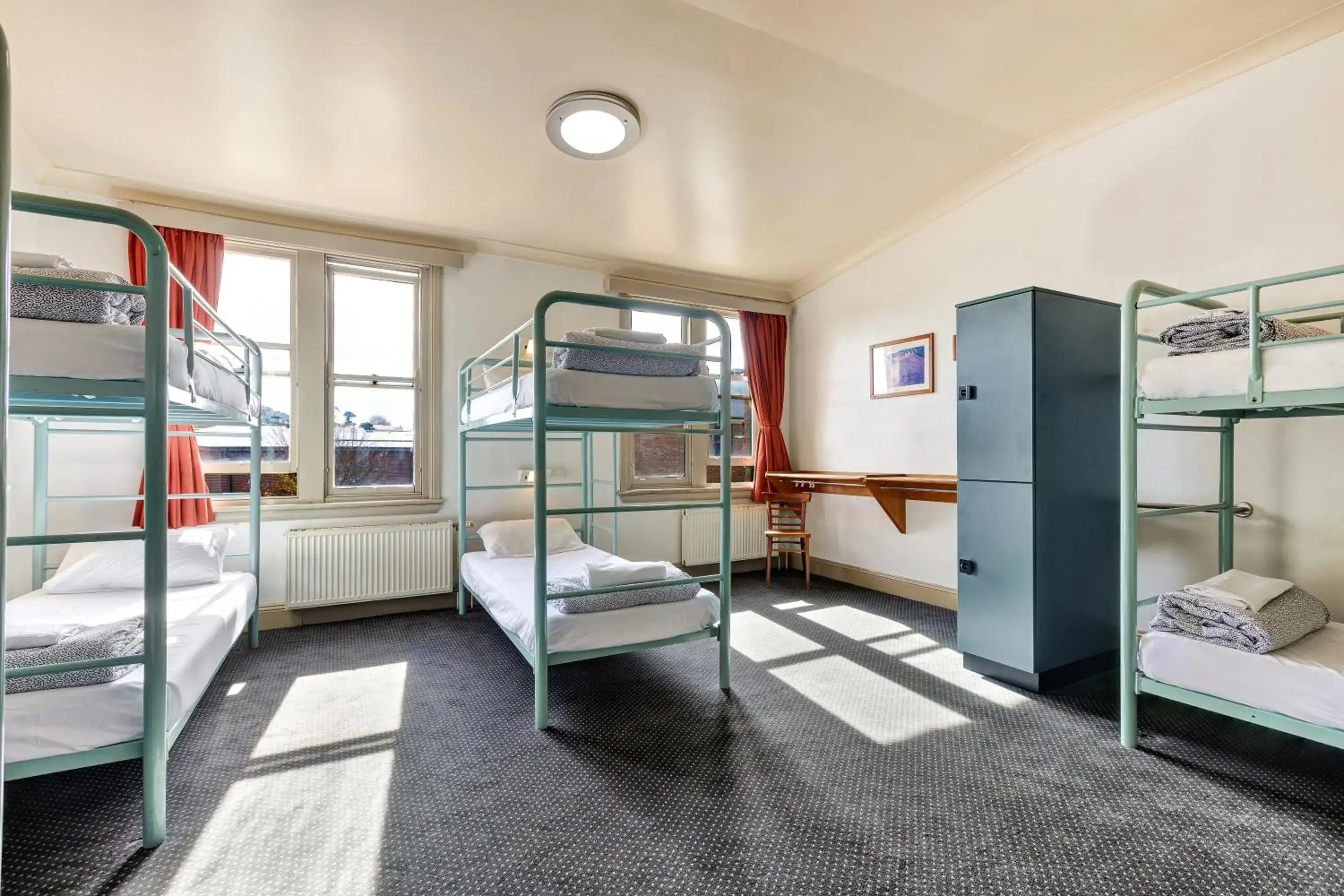 Bed in 6-Bed Female Dormitory Room with Shared Bathroom in YHA Blue Mountains Katoomba Bed in 6-Bed Female Dormitory Room with Shared Bathroom in YHA Blue Mountains Katoomba