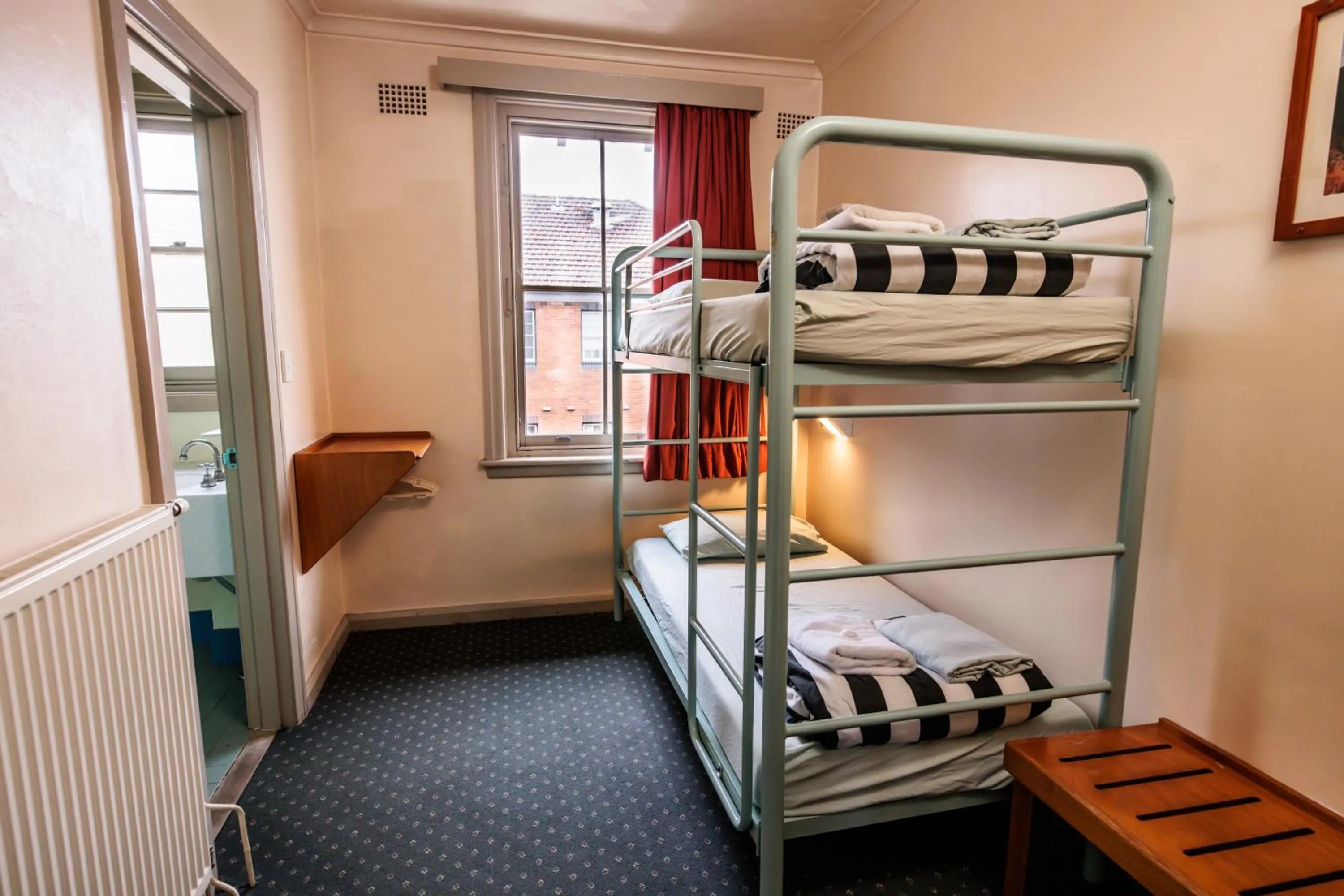 Bedroom, Bed in YHA Blue Mountains Katoomba