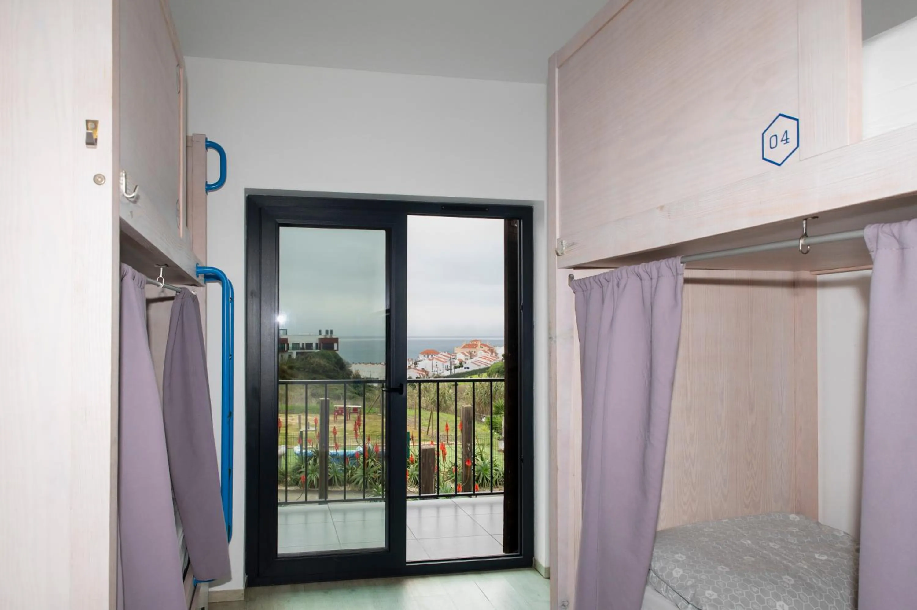 Bed in WOT Ericeira Surf Social