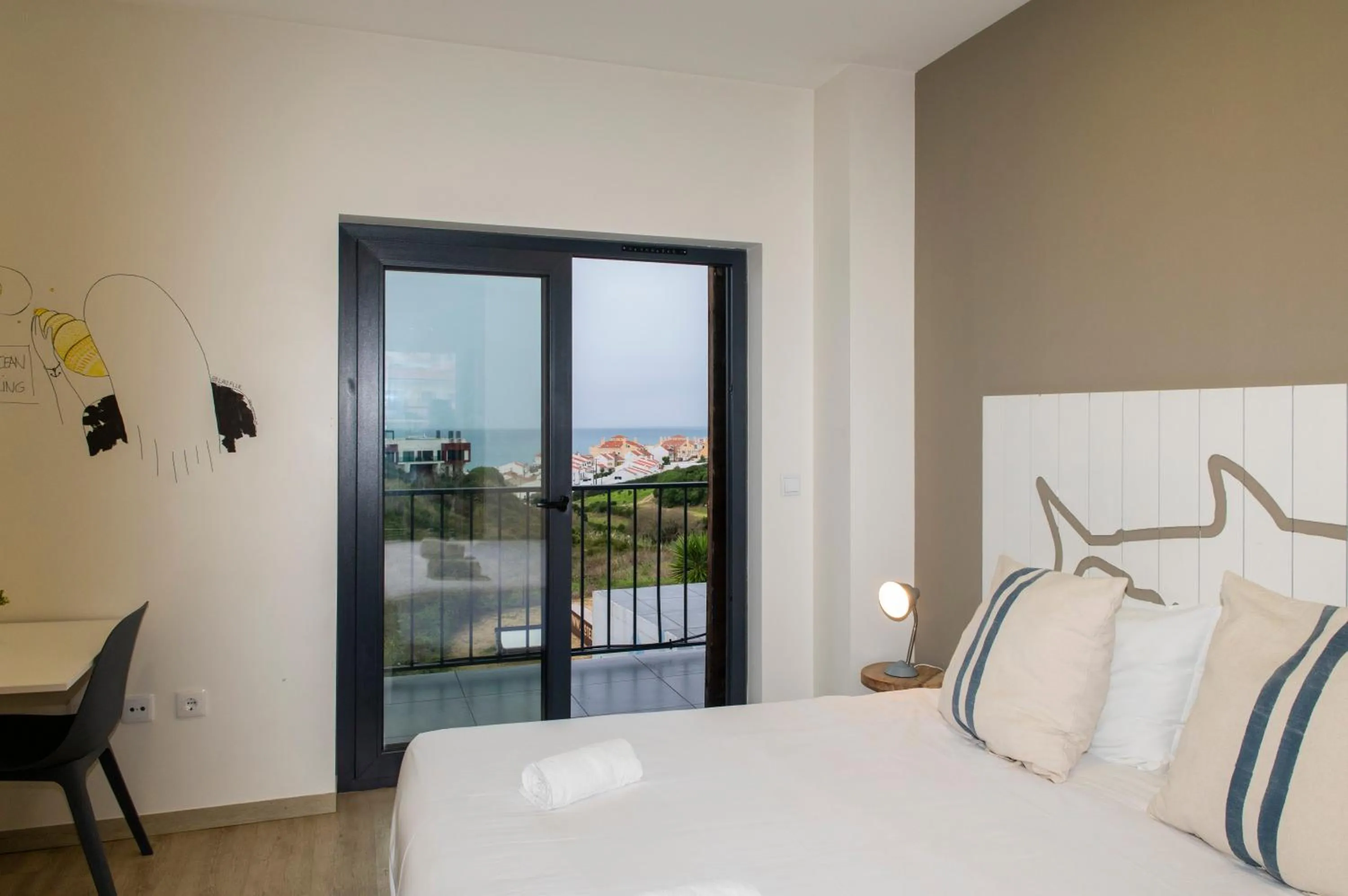 Bed in WOT Ericeira Surf Social