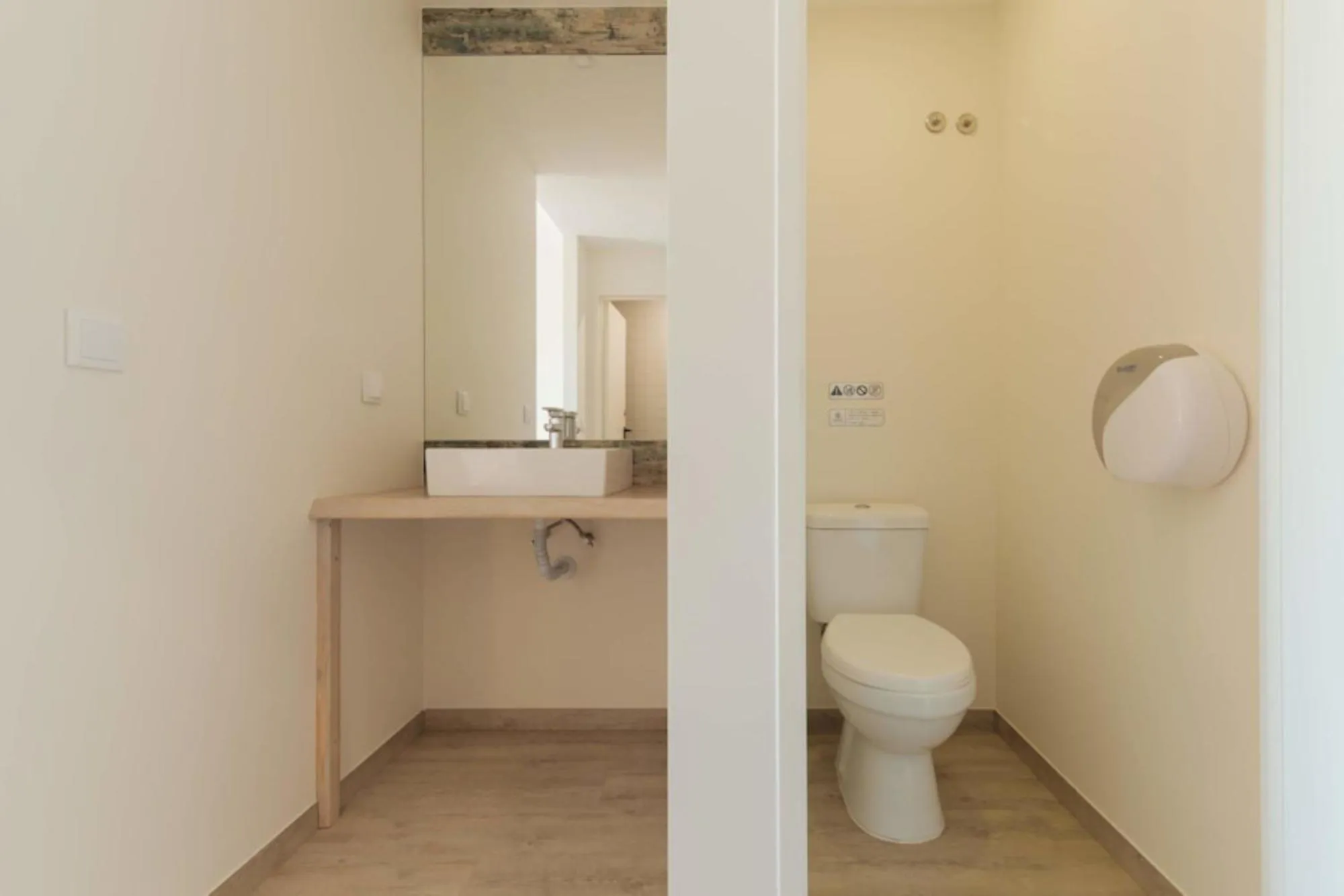 Bed in 10-Bed Dormitory Room with Ensuite Bathroom in WOT Ericeira Surf Social