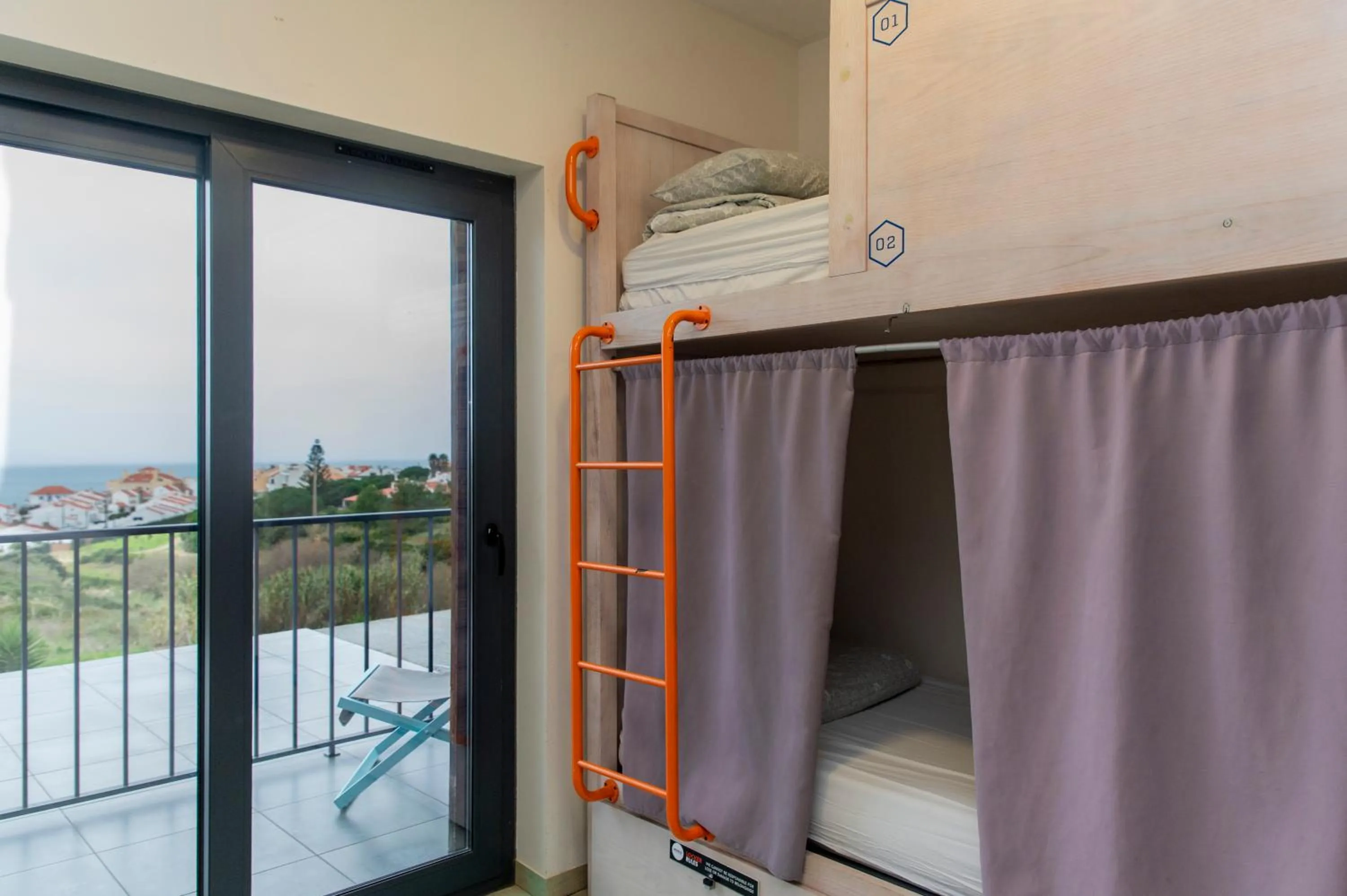 Bed in WOT Ericeira Surf Social