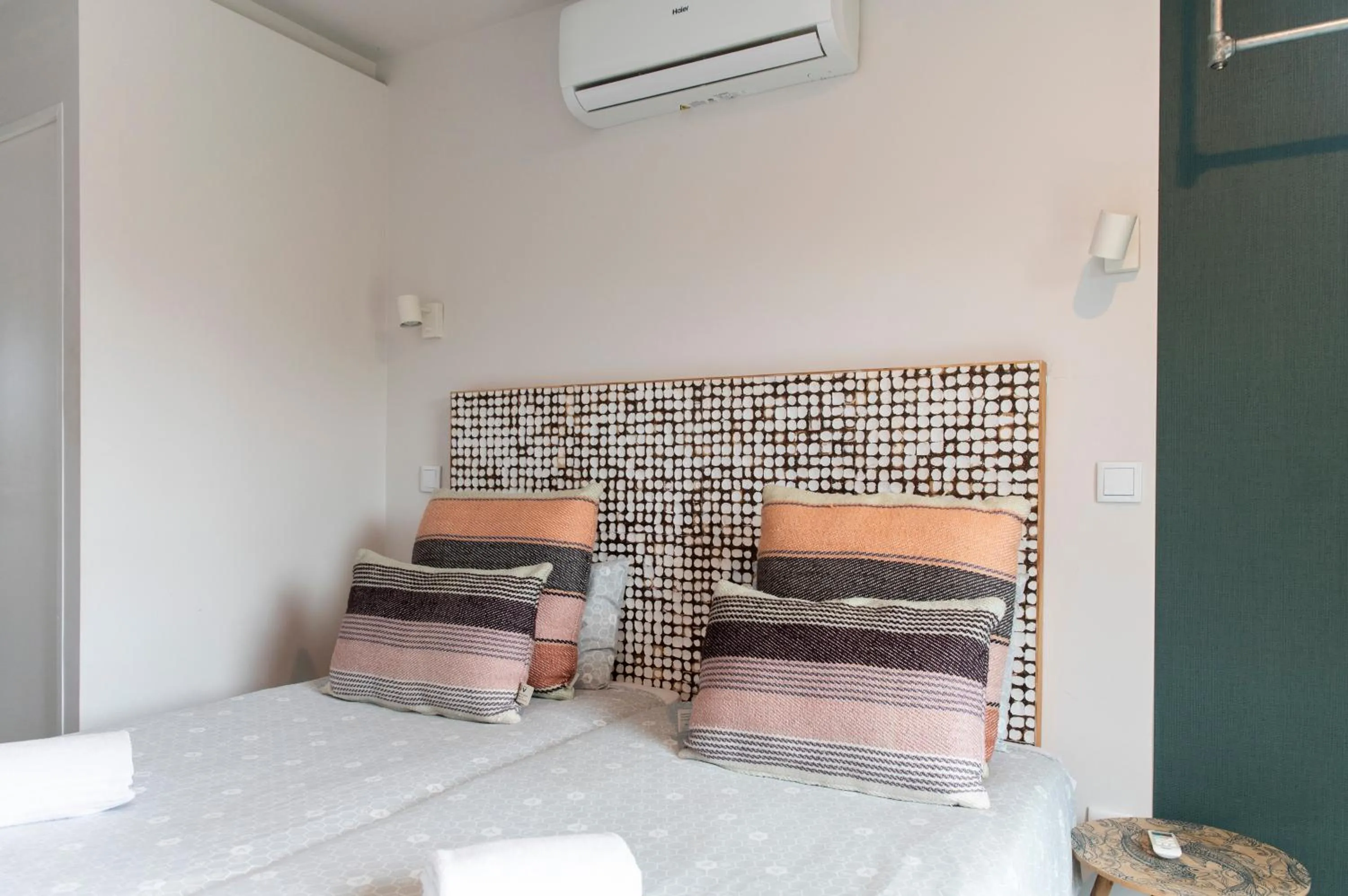 Bed in WOT Ericeira Surf Social