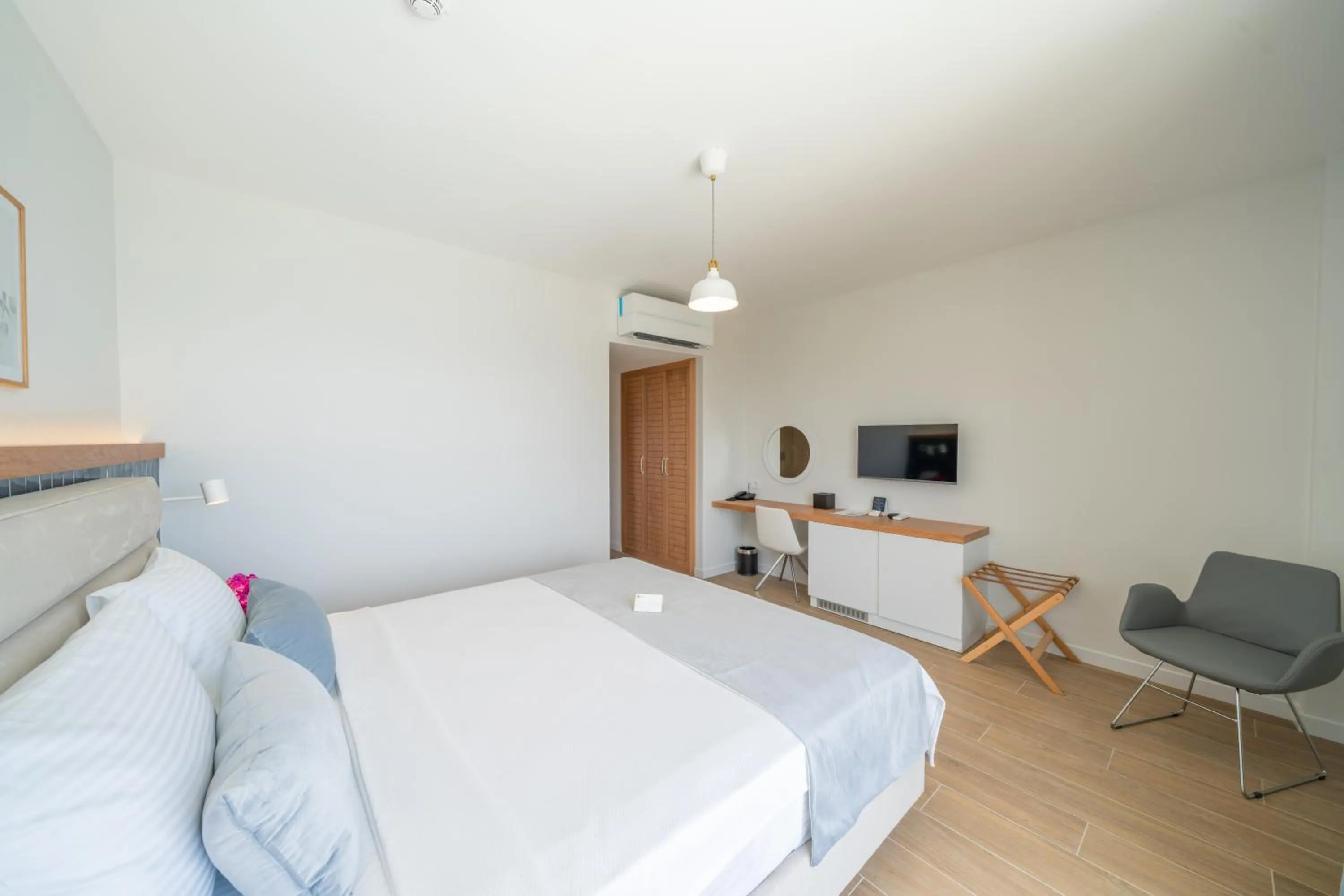 Bed in Olea Nova Hotel